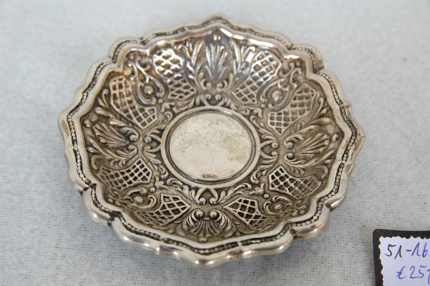 Silberschälchen, rund, 835/- Silber, Ø 9 cm