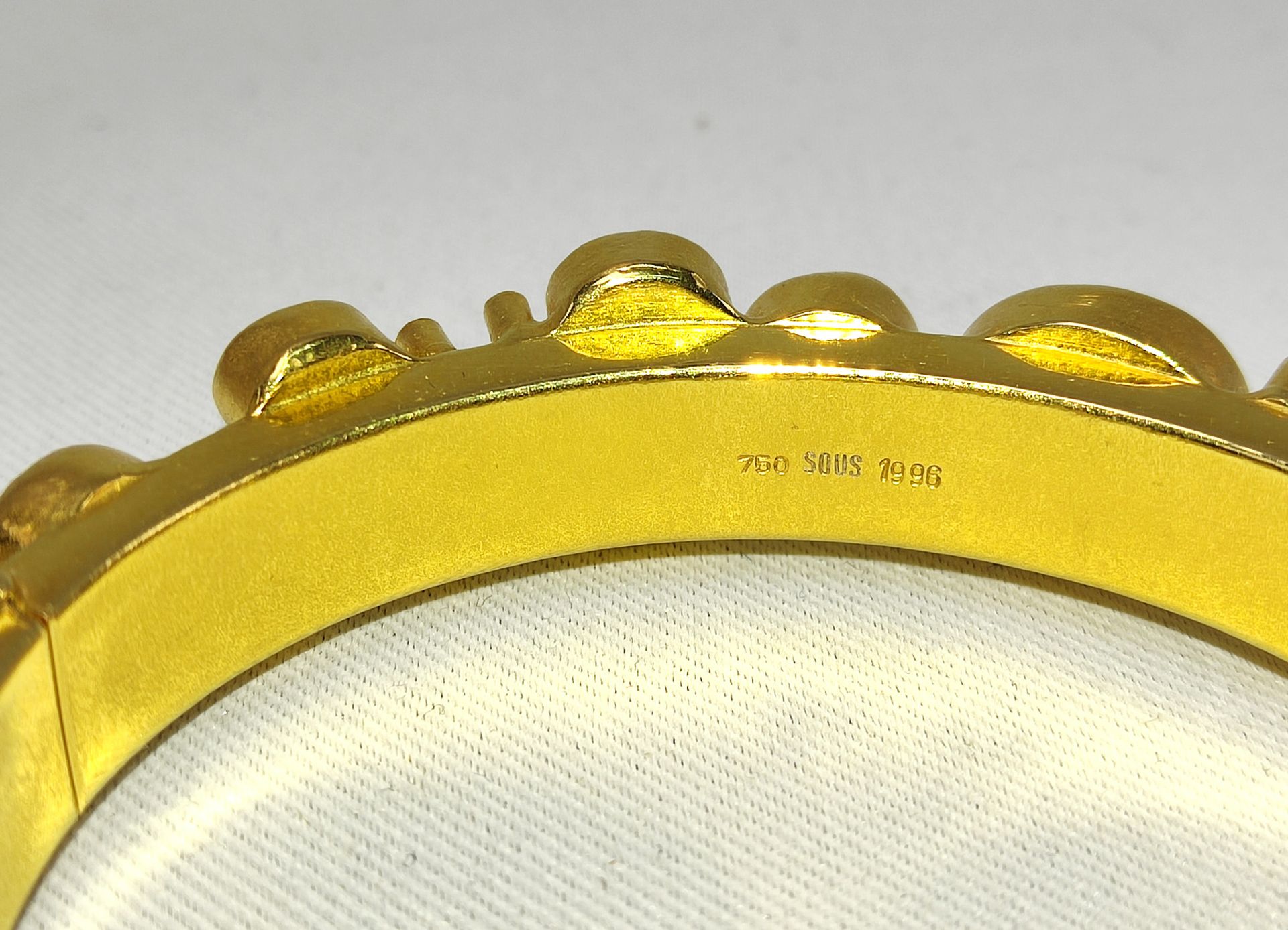 Italien, Armreif 750 Gold mit großen Edelstein-Cabochons und Brillanten, 75 g - Image 6 of 6