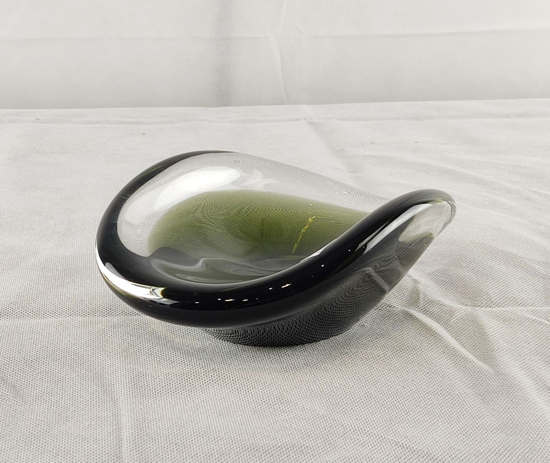 olivgrüne ovale Glasschale - Image 2 of 2