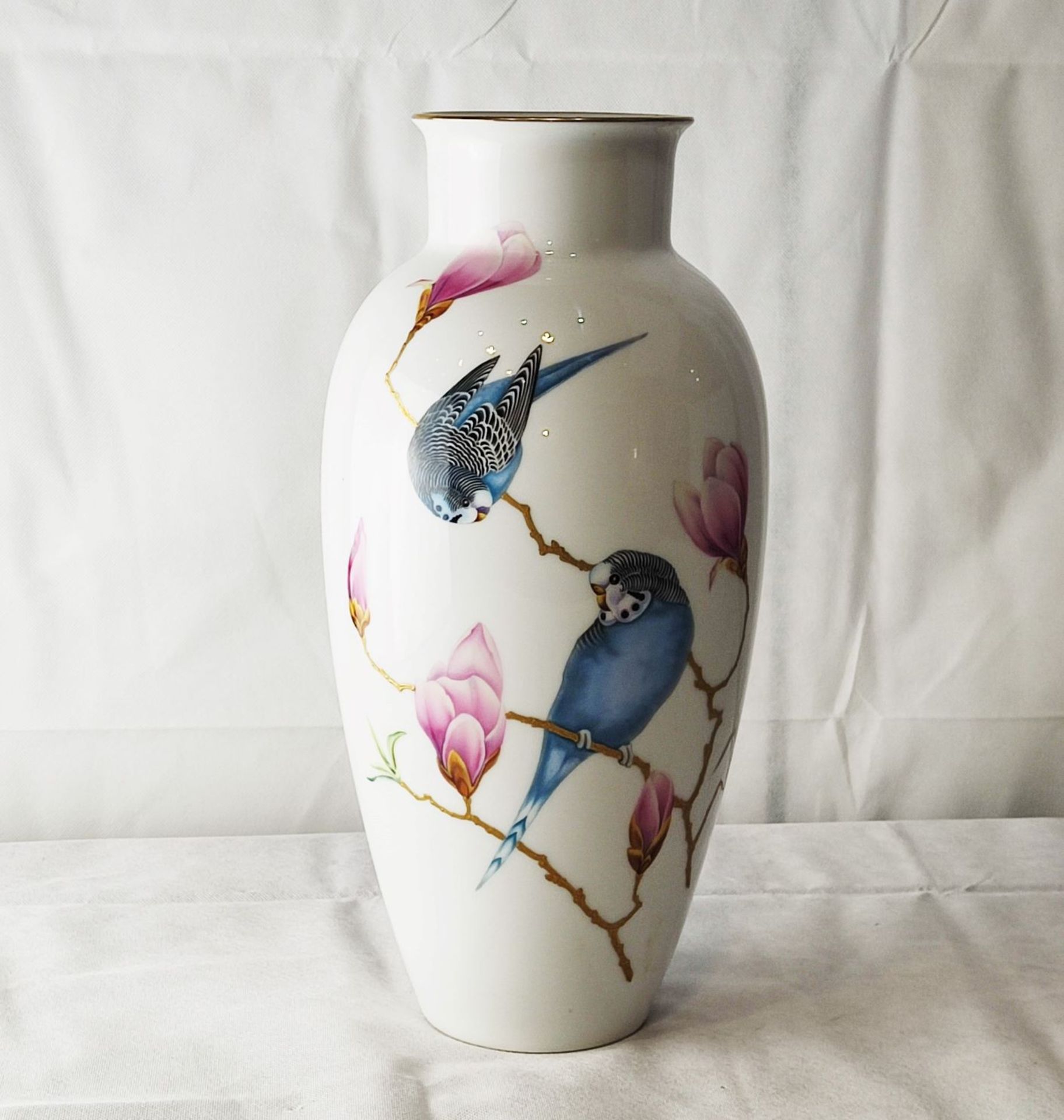 Vase, Heinrich, Kunstabteilung, Blaue Sittiche auf Magnolienblüten, H: 41 cm