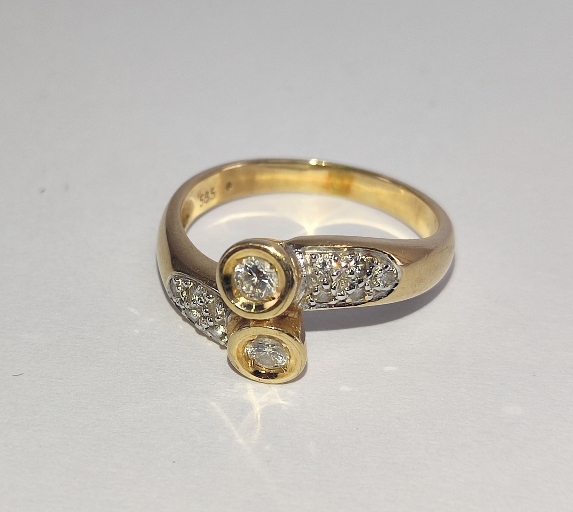 Ring, 585 Gelbgold, Brillanten, zus.ca. 0,3 Karat, 4,1 g - Bild 3 aus 3