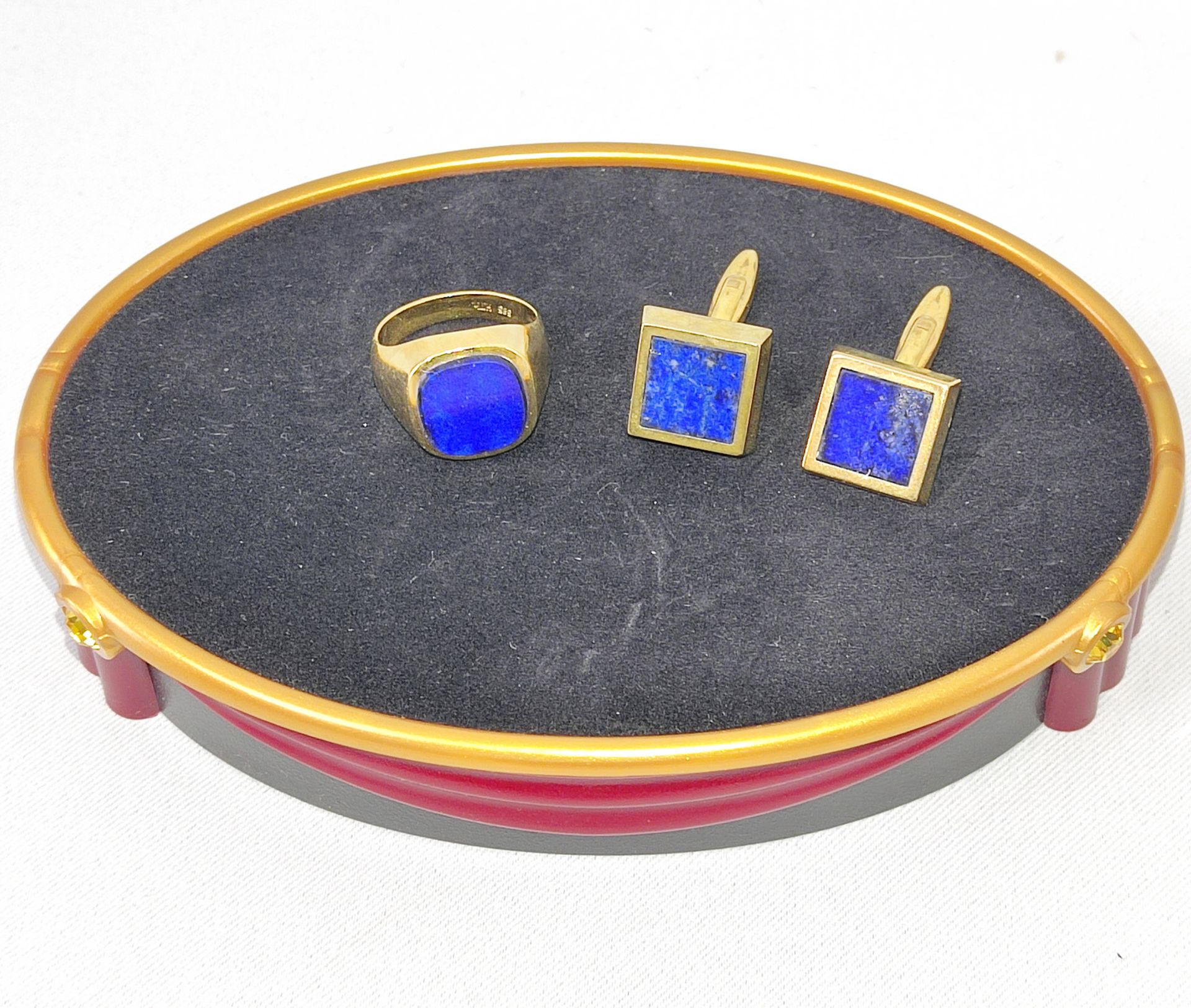 Set aus Manschettenknöpfen und Ring, Gelbgold mit Lapislazuli