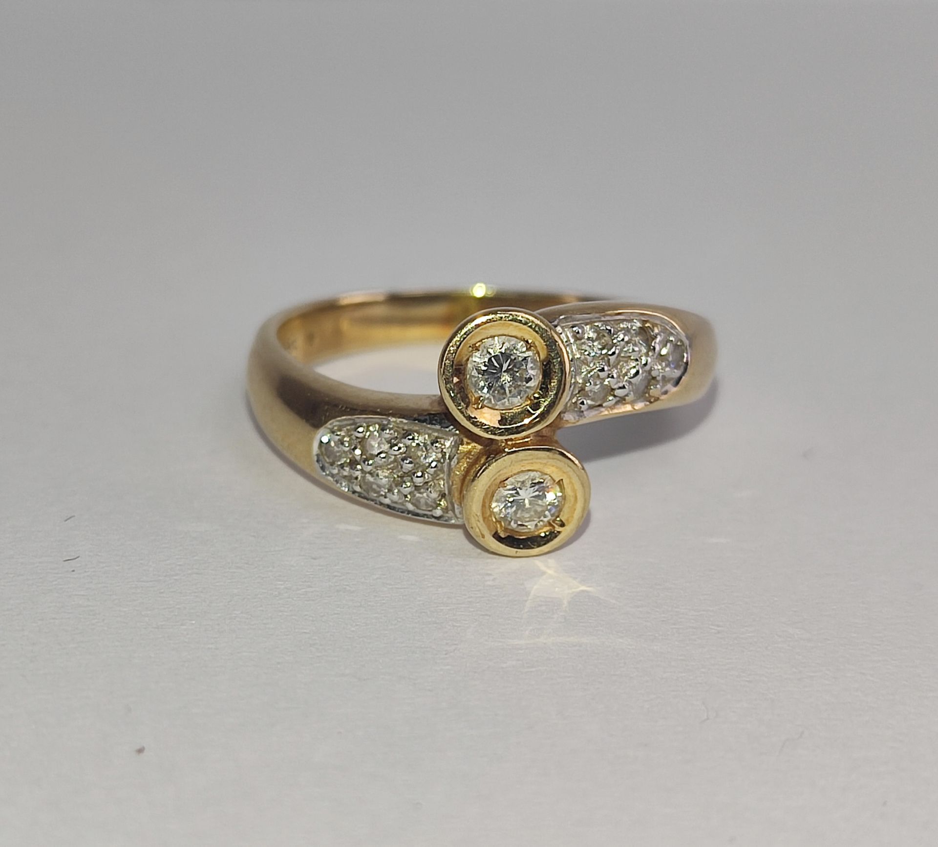 Ring, 585 Gelbgold, Brillanten, zus.ca. 0,3 Karat, 4,1 g