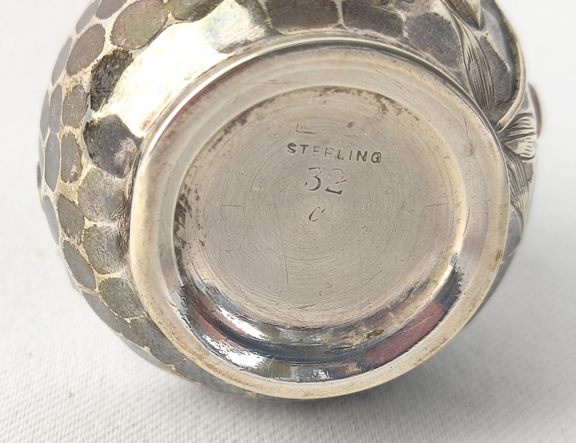 Tiffany & Co., Salzstreuer, Sterlingsilber, um 1880 - Image 2 of 2