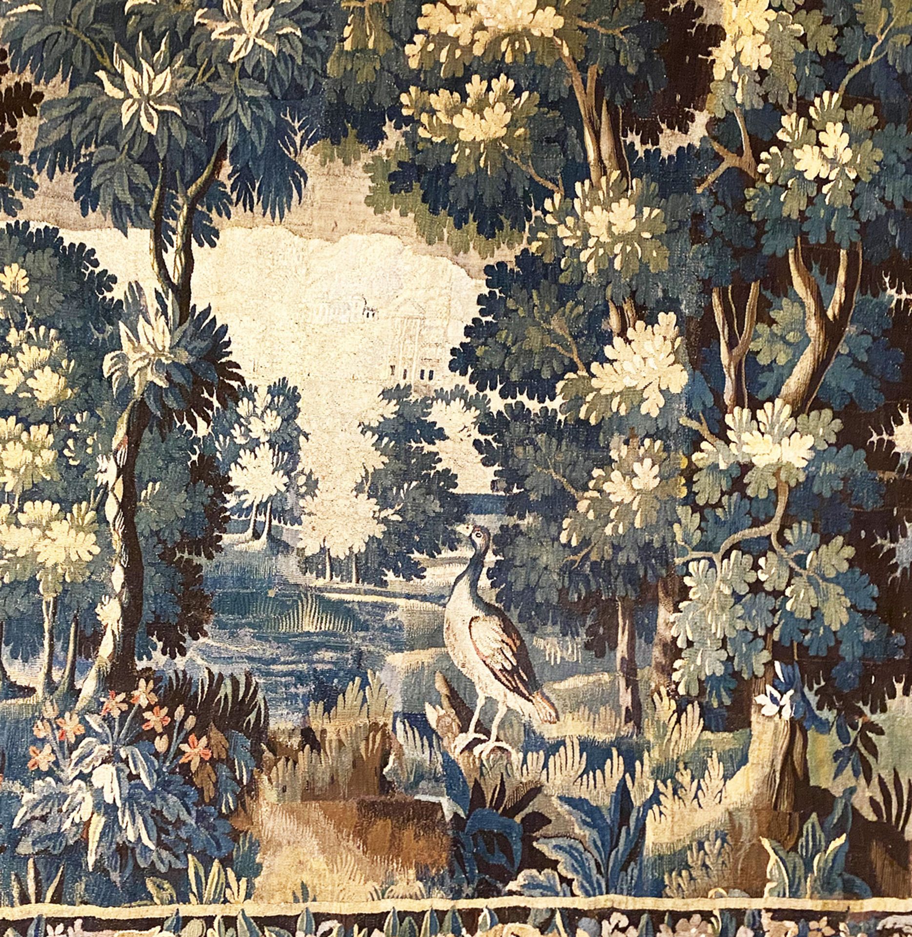 Wirkteppich, Tapisserie, Flandern, 18. Jh., Vogel im Wald, mittig der Blick frei in die Ferne, - Bild 4 aus 7