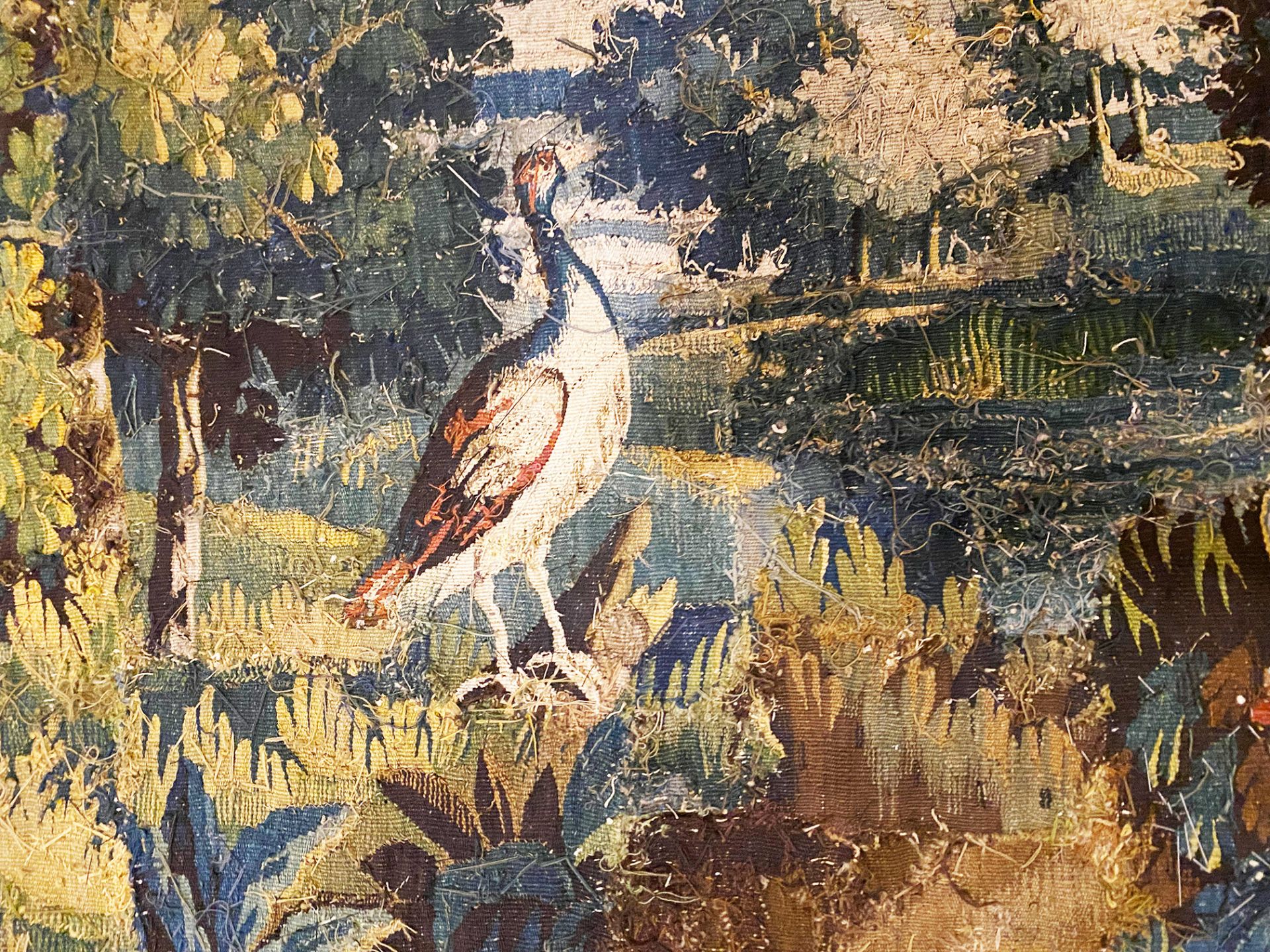 Wirkteppich, Tapisserie, Flandern, 18. Jh., Vogel im Wald, mittig der Blick frei in die Ferne, - Bild 5 aus 7