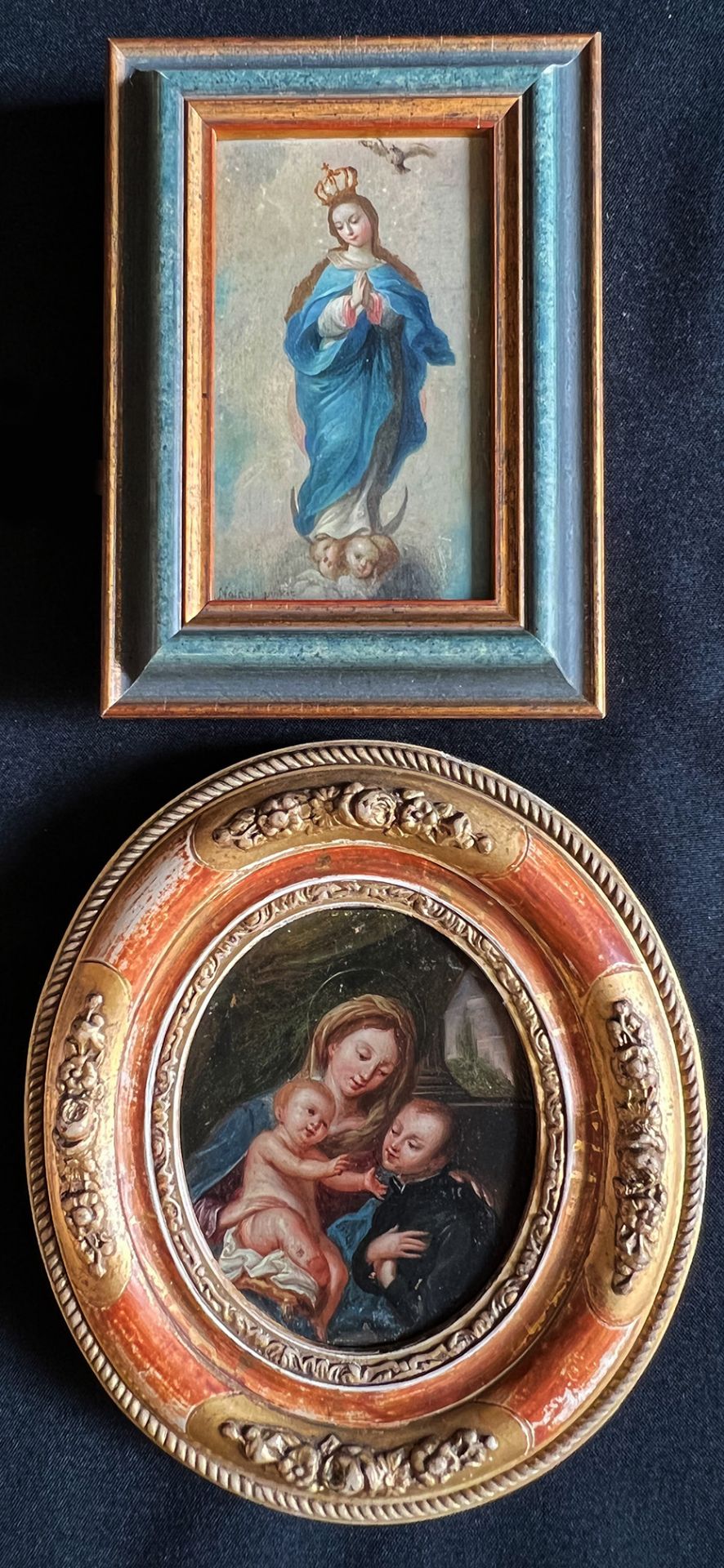 Zwei religiöse Kleinstbilder: Maria und der Jesusknabe mit einem Stifter, Öl/Holz, oval, 11,5 x 9, - Bild 4 aus 6