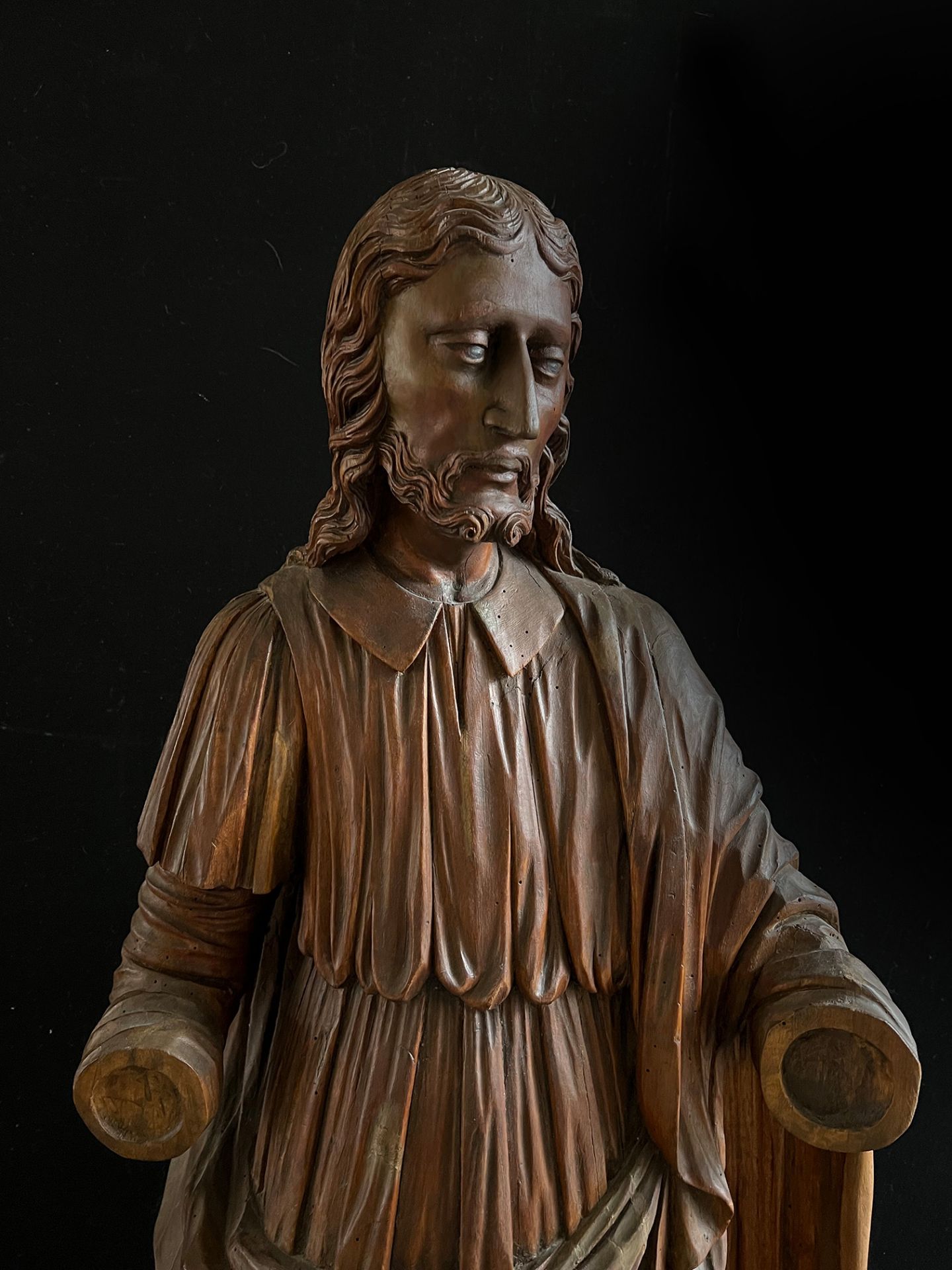 Italien oder Spanien, um 1800, große Jesusfigur, mit einem faltenreichen Gewand, auf dem eine Toga - Image 3 of 3