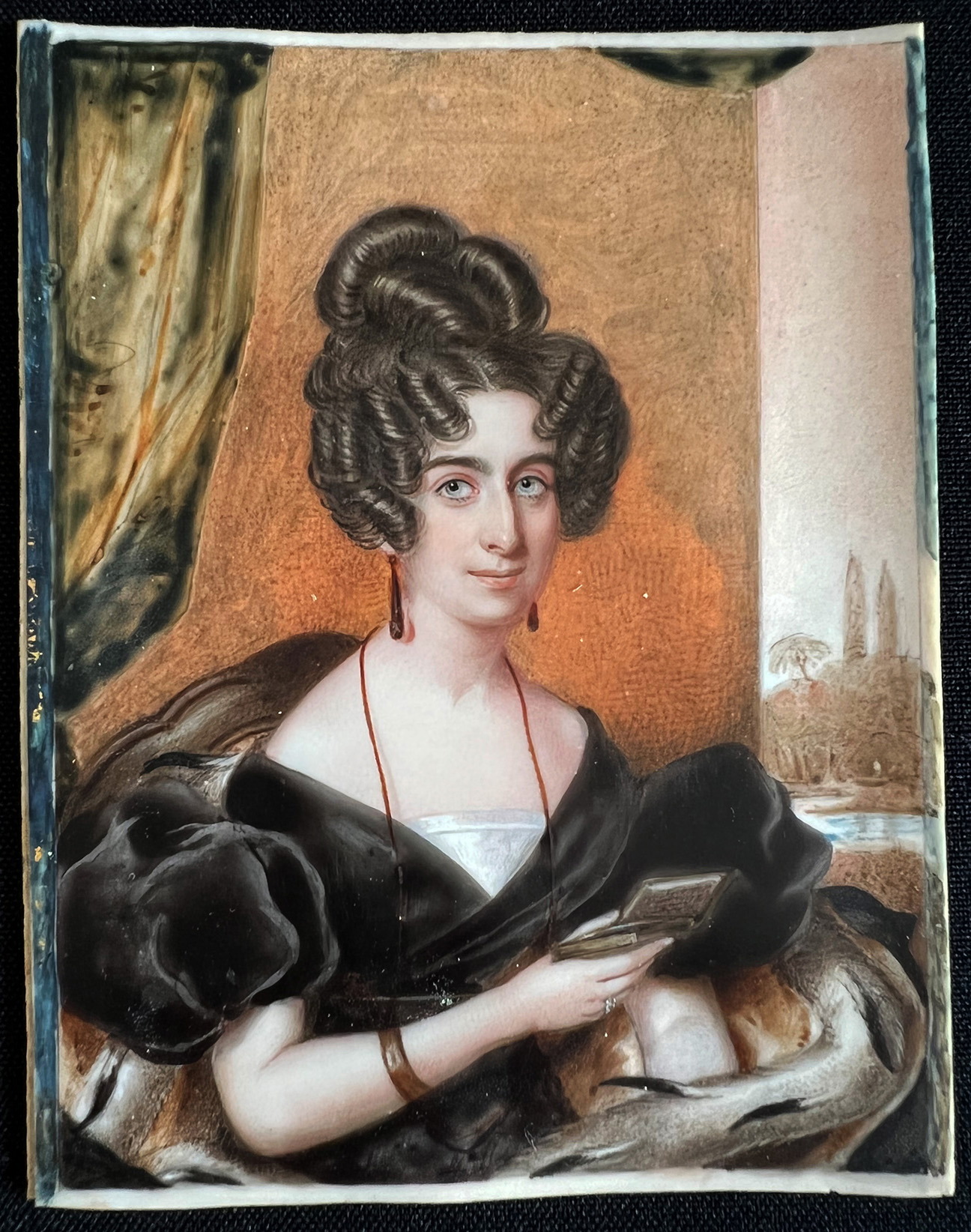 Konvolut mit vier Miniaturen, Ölmalereien: Portrait einer Dame mit aufwändiger Frisur aus - Image 2 of 7