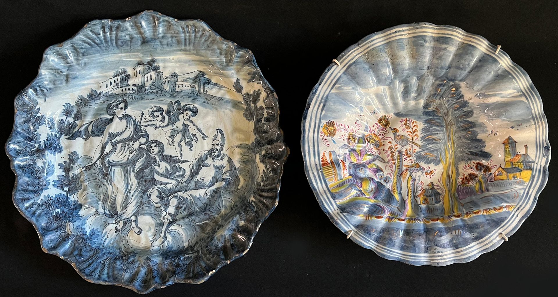 2 Fayenceteller / two faience plates, 18. Jh., Altersspuren. Fächerteller mit Vögeln in einer