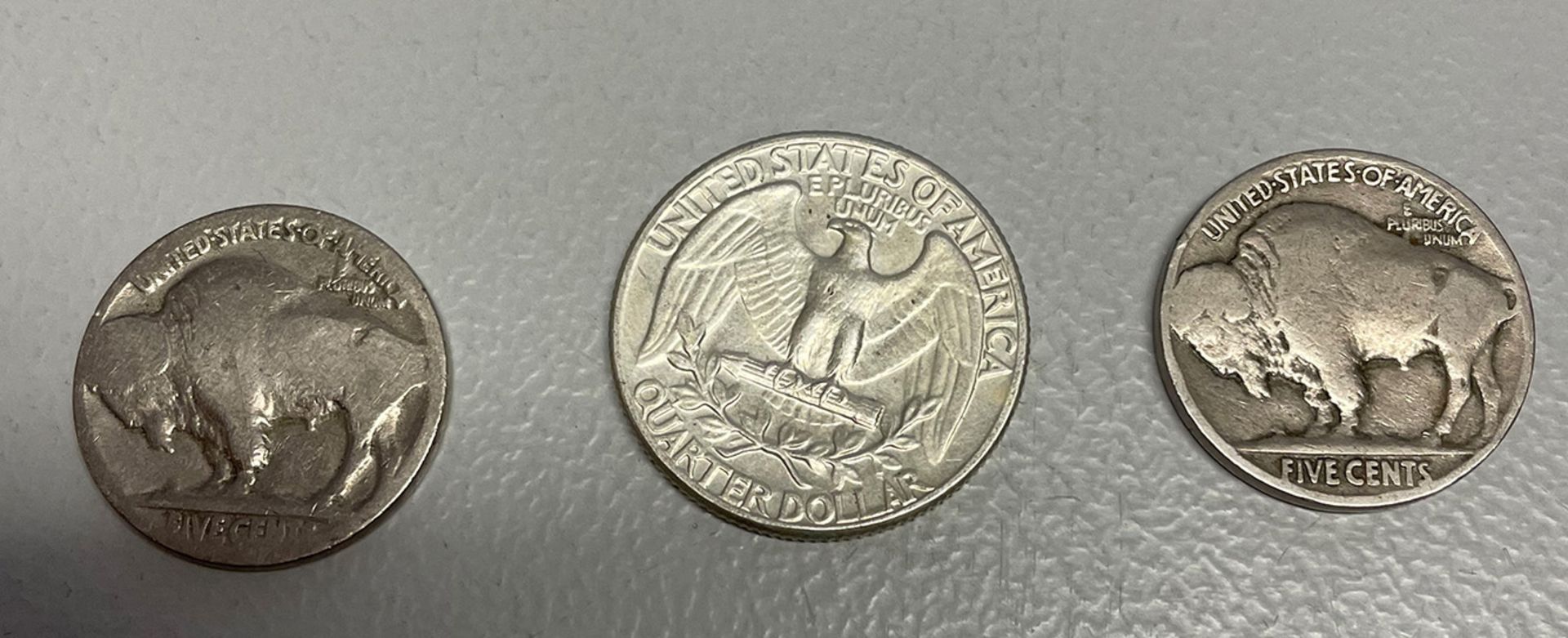 Konvolut Münzen USA, darunter 1 x Siber-Dollar 1885; 2 x Silber-Dollar 1923, 6 x Half Dollar (1943, - Image 10 of 14