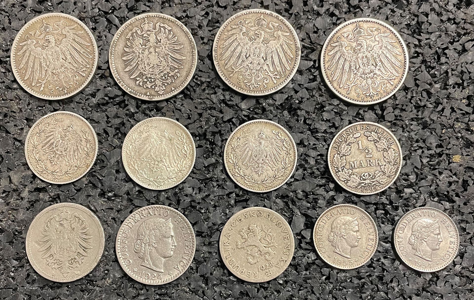 Konvolut Münzen: 4 x 1 Mark (1875, 1893, 1900, 1904); 4 x 1/2 Mark (1905, 1905, 1907, 1915); 1 x - Bild 2 aus 2