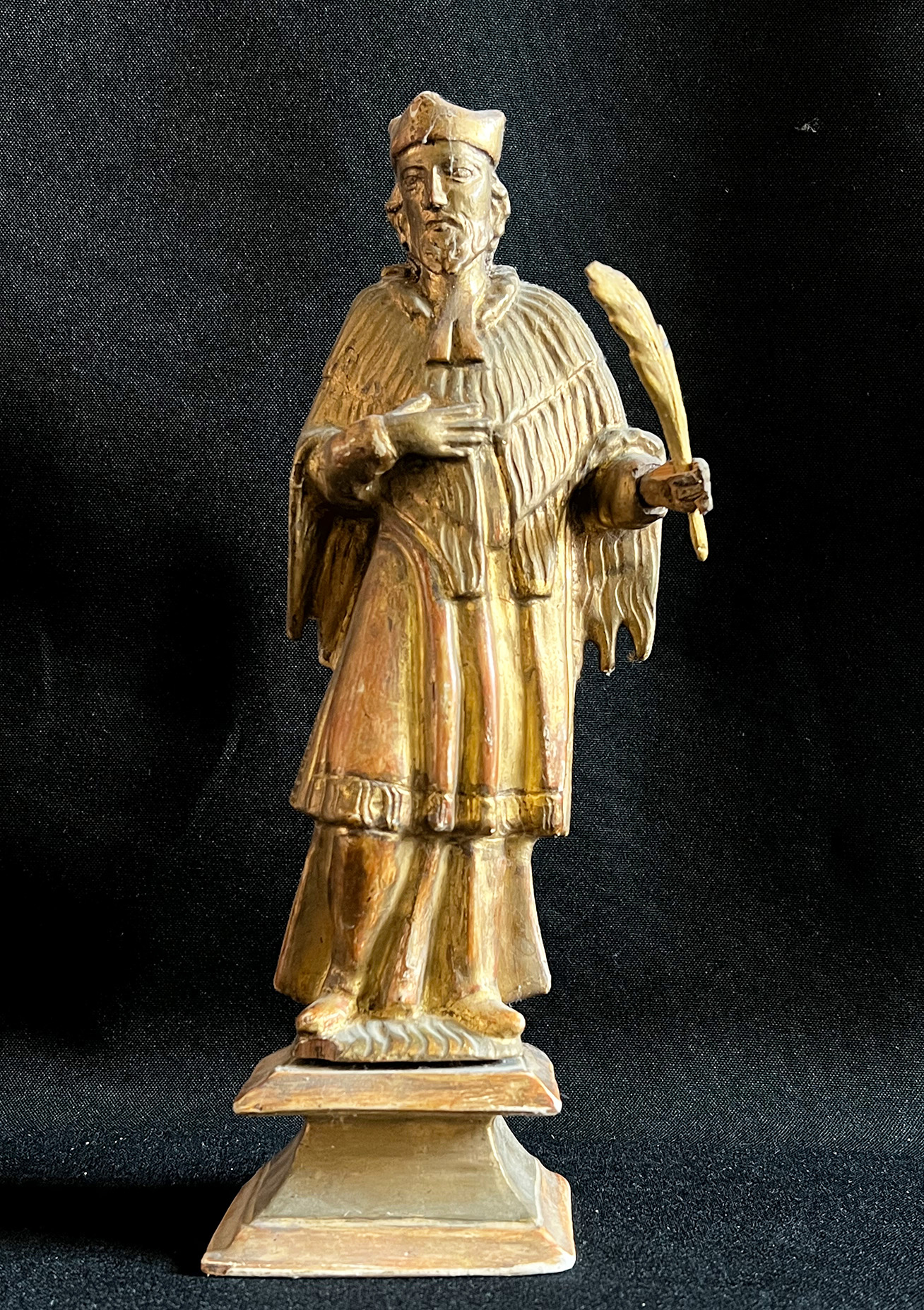 Konvolut aus vier Figuren: Hl. Sebastian an Baumstamm, 18. Jh., Holz mit Farbfassung, H. 32 cm; - Image 11 of 14