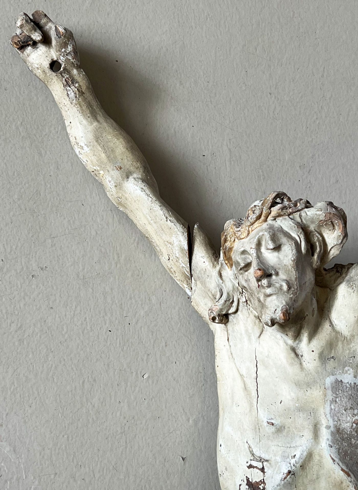 Corpus Christi / Crucifixion. Süddeutsch, Renaissance oder Barock, Holz, Viernageltypus, gefasst, - Bild 7 aus 8