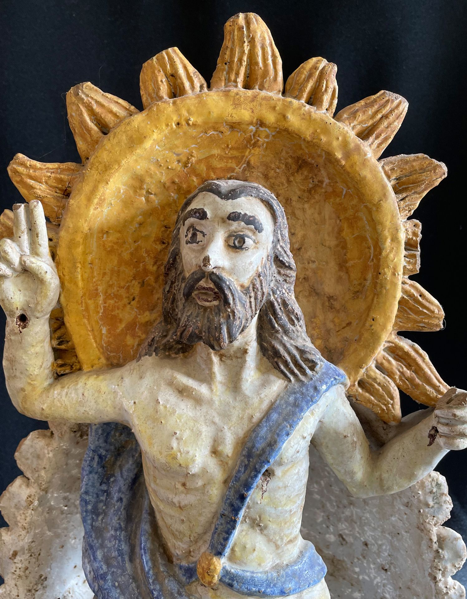 Christus im Strahlenkranz, 18./19.Jh., Fayence / Majolika, Höhe 57 cm - Bild 3 aus 7