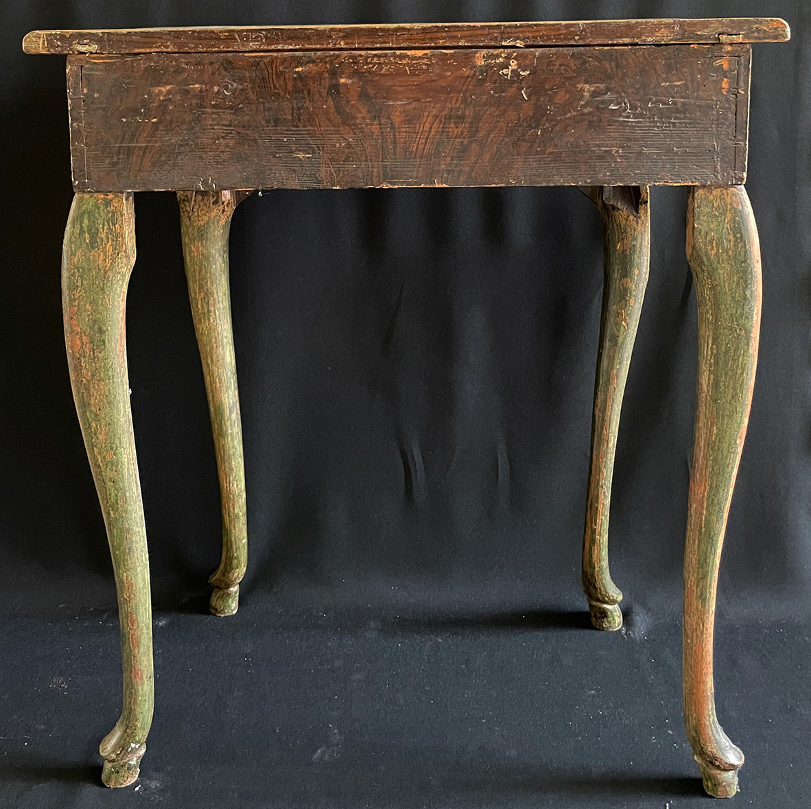 Franken, 18./19. Jh., Konsole, Holz, grün gefasst, schlichte Ornamentik, mit geschweiften Beinen, - Image 2 of 5