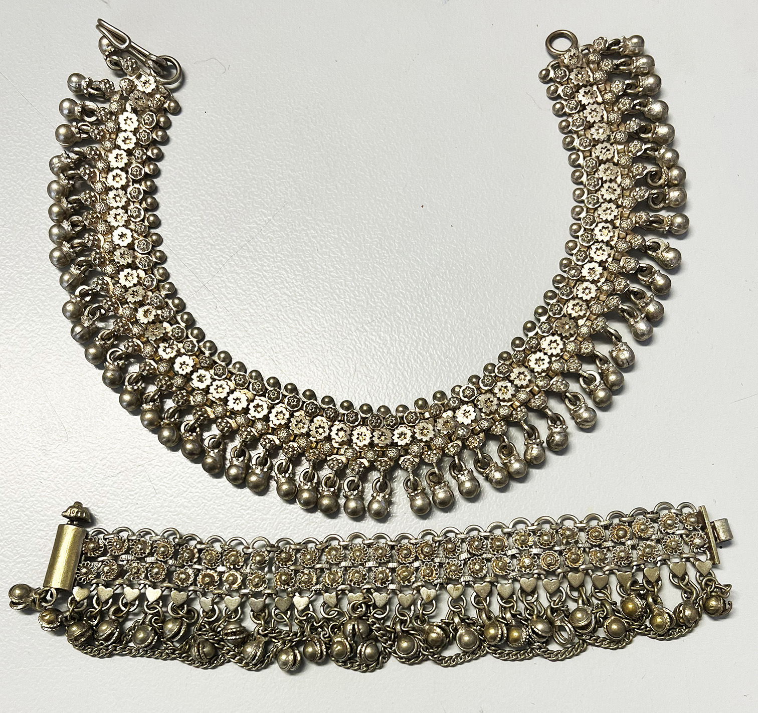 Indisches Collier mit Armband, Silber (geprüft), L. 33 und 19,5 cm, 255 g