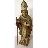 Bischof/ bishop. 18. Jh., Holz, farbig gefasst, mit Hirtenstab (besch.), Altersspuren, H. 66 cm