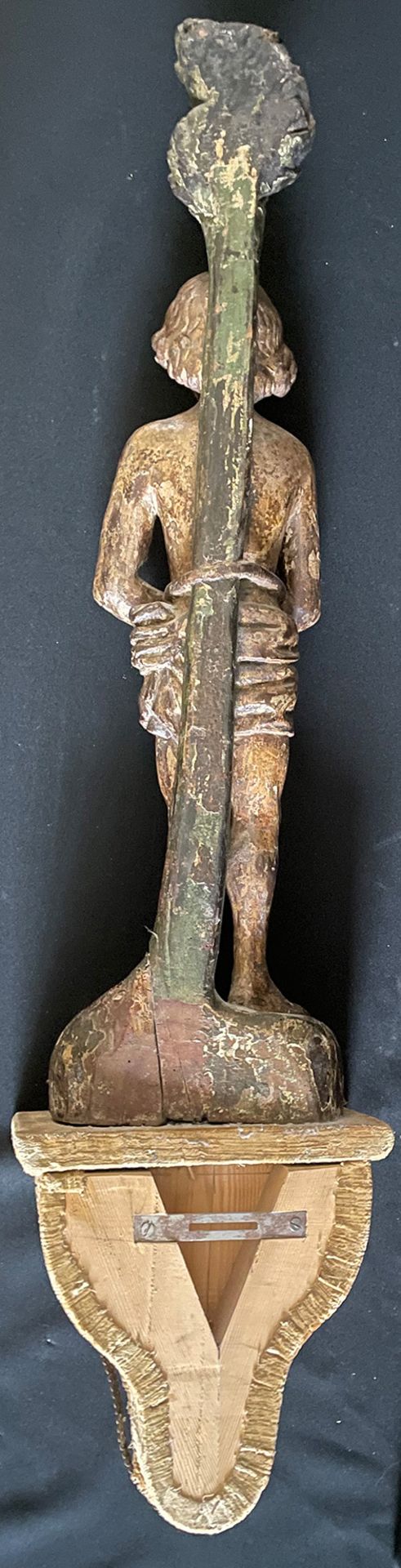 Hl. Sebastian, Holz, wohl 15. Jh., H. 75 cm; mit Konsole H. 98 cm - Bild 3 aus 11