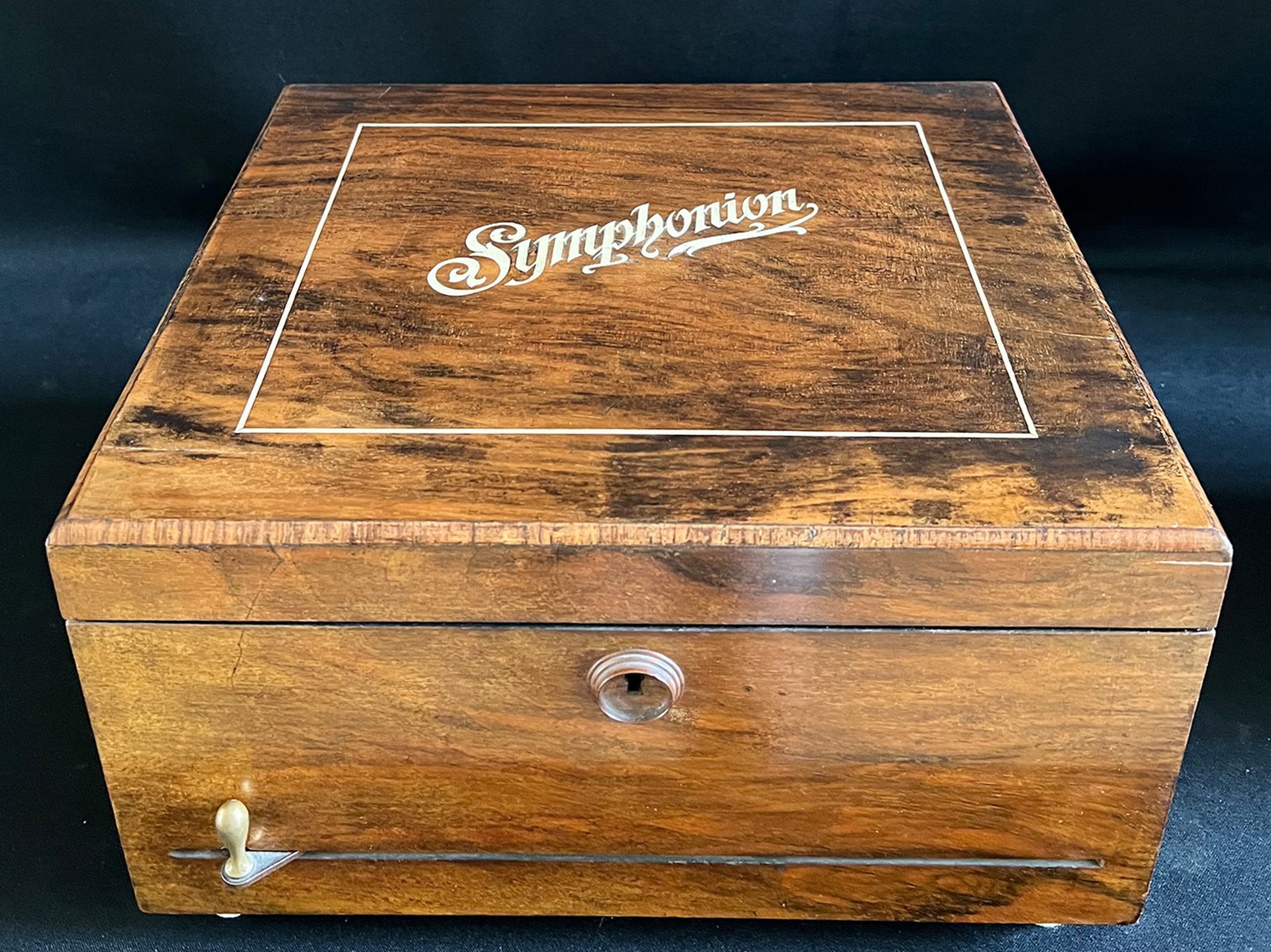 Symphonion im Holzkasten, Lochblechplattenspieluhr, Lochplattenspieler, um 1900, funktionstüchtig, - Bild 2 aus 6