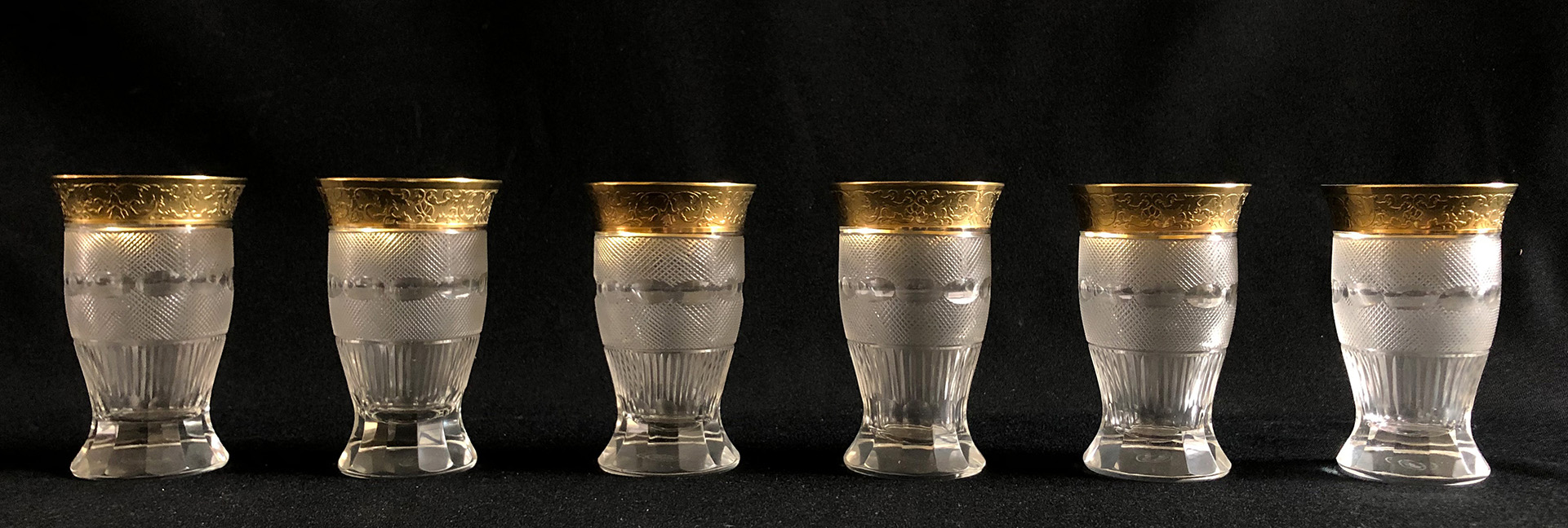 Großes Konvolut verschiedene Moser Gläser Goldrand mit Zierband, 2 x H. 22 cm ; 6 x H. 15 cm, 6 x - Image 13 of 17