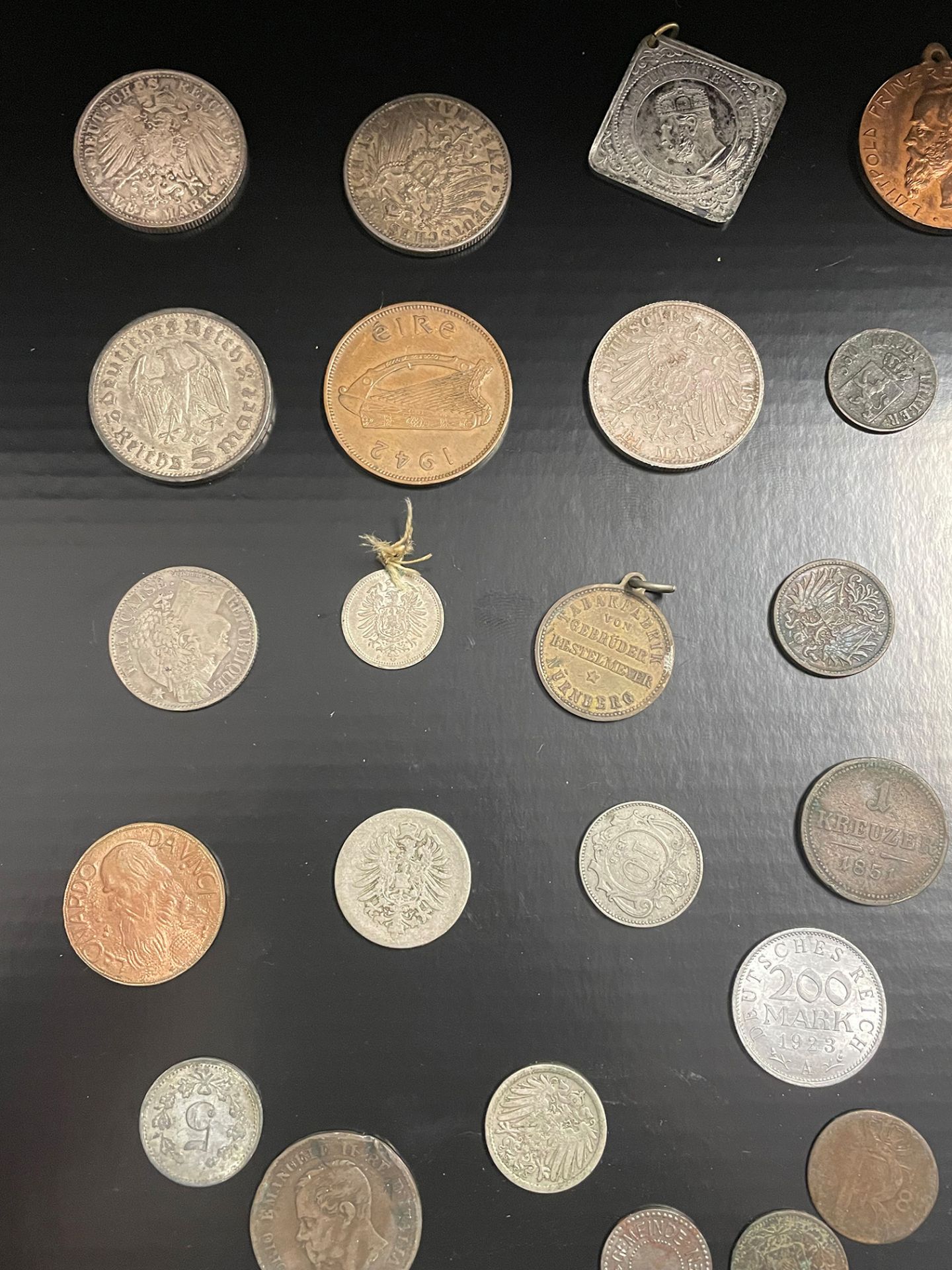Konvolut Münzen, Medaillen, Münzanhänger, Sammlungsauflösung, darunter: 1 x 5 Dollar 1988, Canada, - Bild 2 aus 26