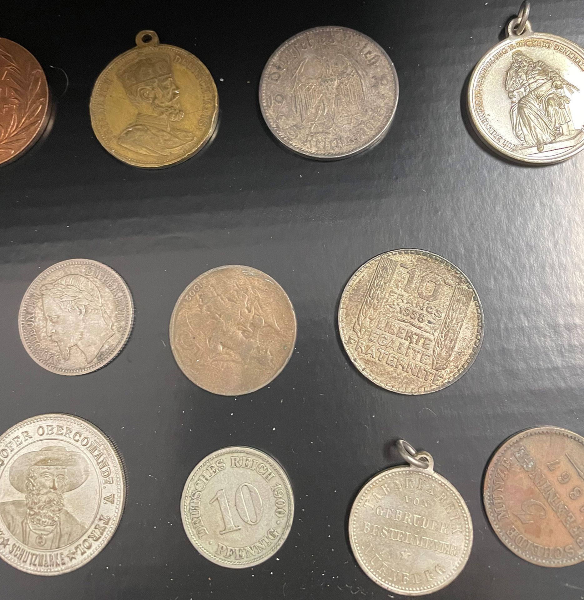Konvolut Münzen, Medaillen, Münzanhänger, Sammlungsauflösung, darunter: 1 x 5 Dollar 1988, Canada, - Image 17 of 26