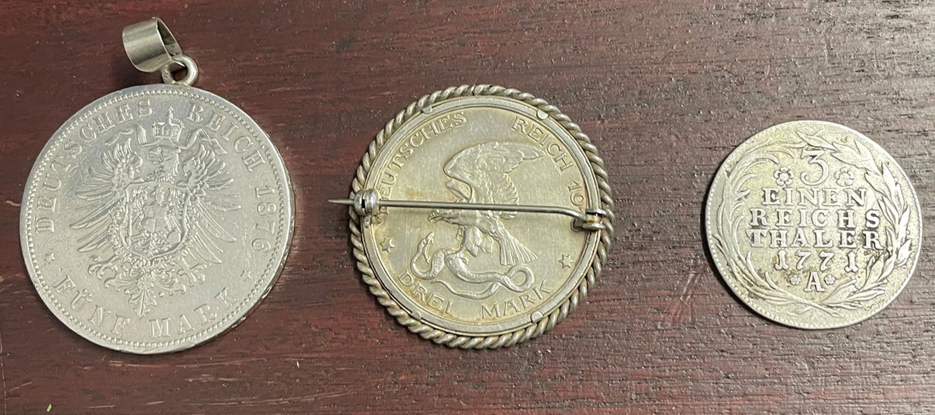 Konvolut Münzen als Schmuck: 1 x Preußen, Deutsches Reich, 5 Mark 1876 B Kaiser Wilhelm I. (1861- - Bild 8 aus 8