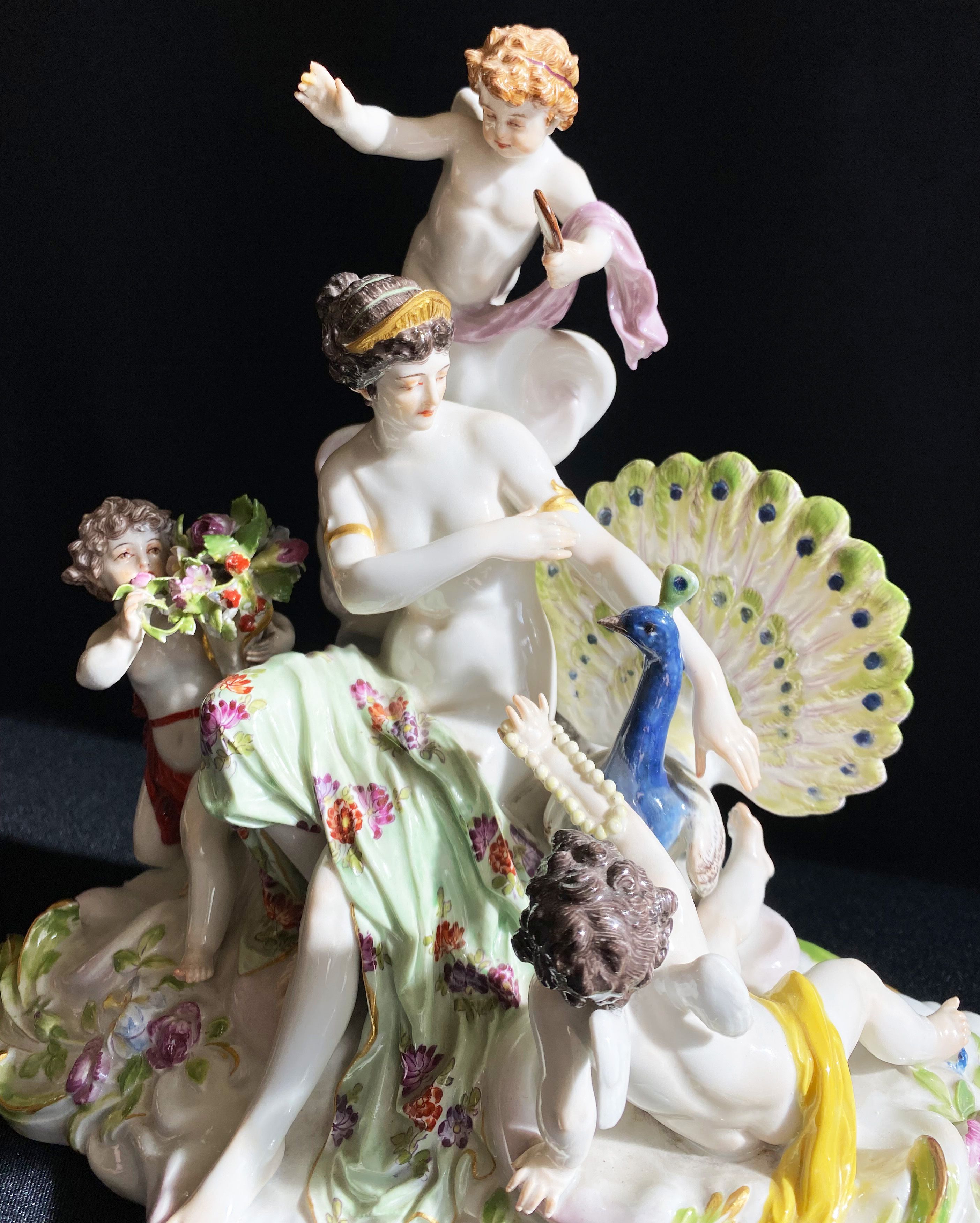 Meissen, allegorische Figurengruppe "Die Luft": Juno mit Pfau, umgeben von Putten, die ihr ein - Image 5 of 11