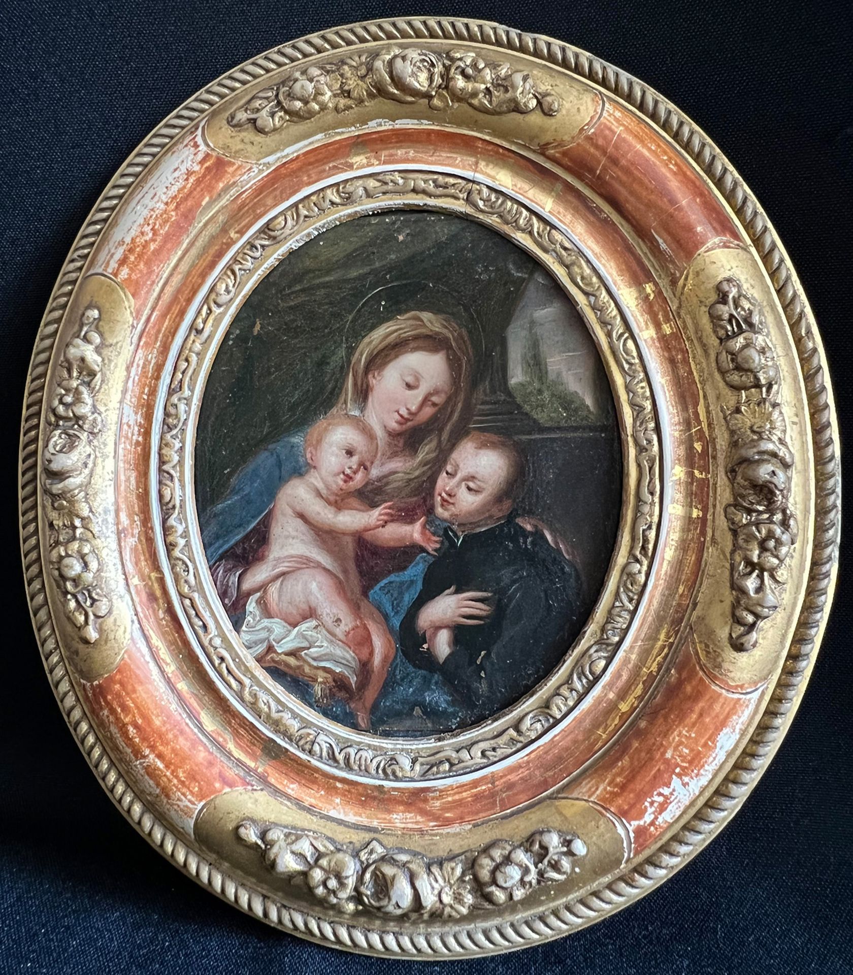 Zwei religiöse Kleinstbilder: Maria und der Jesusknabe mit einem Stifter, Öl/Holz, oval, 11,5 x 9, - Bild 2 aus 6