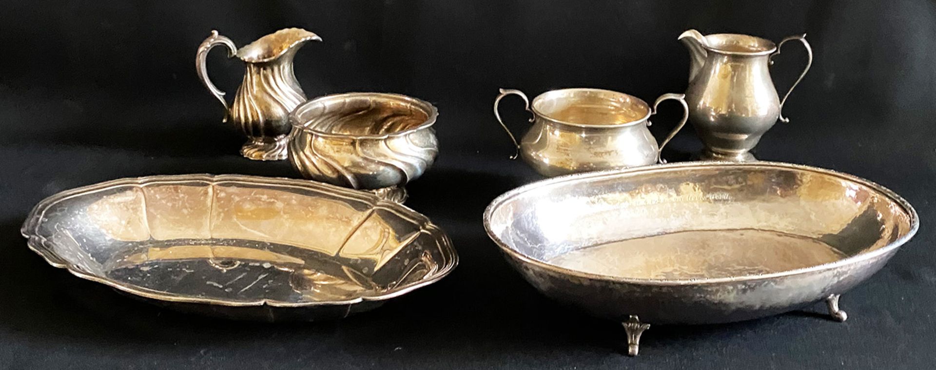 Konvolut Silber, 800er, 835er und 925er Silber, 6 Teile: ovale Schale mit kleinen Füßchen, Sterling,