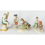 Meissen, Konvolut bestehend aus vier Figuren: zwei aus einer Serie der "vier Elemente": Putto als