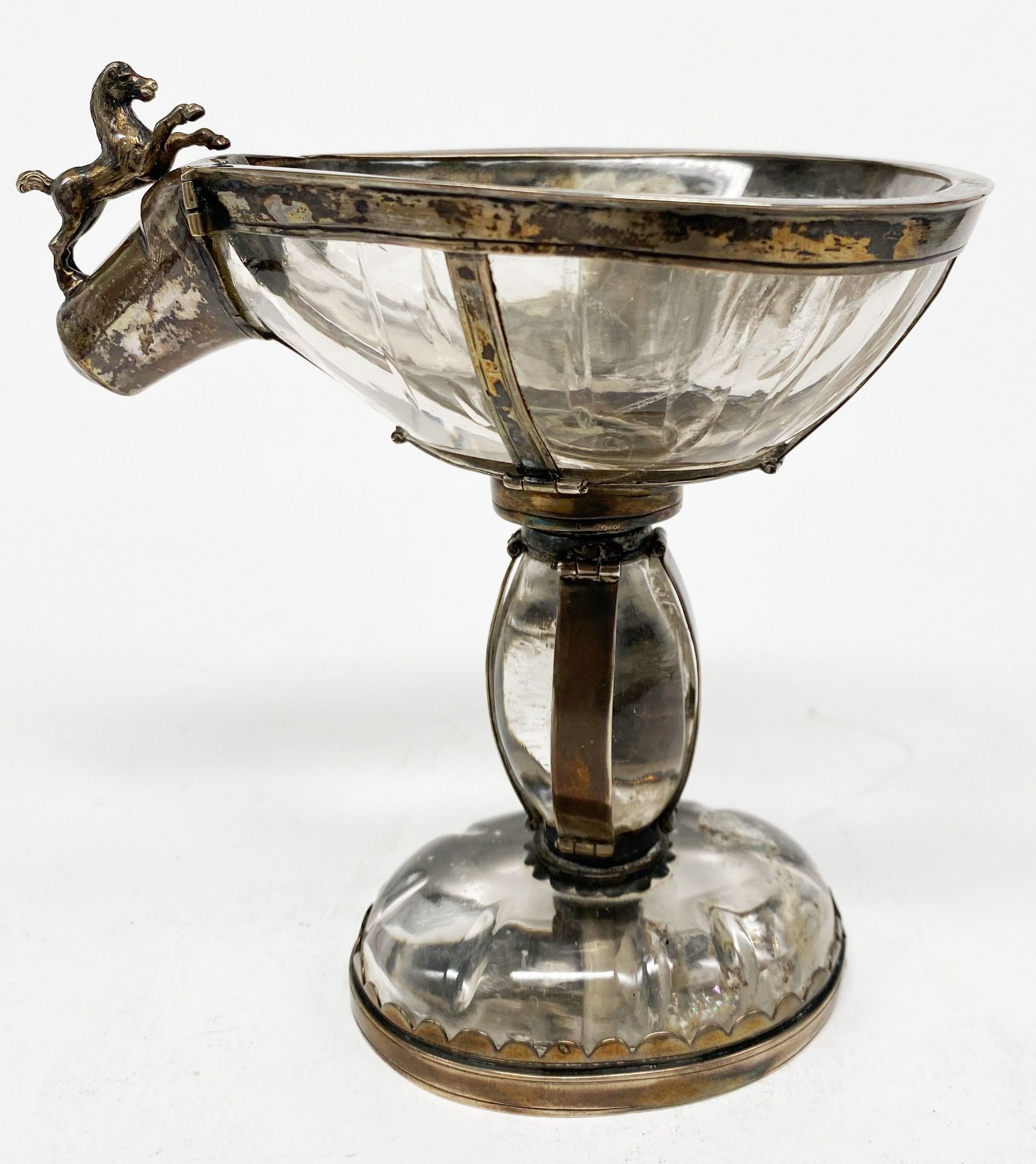 Pokal aus Bergkristall mit Silbermontierung (Silber geprüft), eiförmige Kuppa und ovaler Sockel,