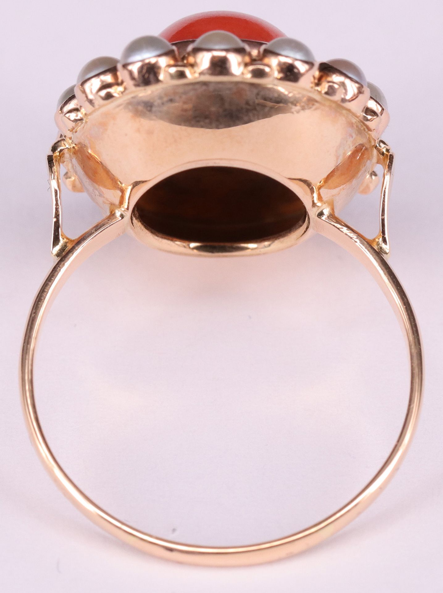 Zwei Damenringe: Amethyst und andere Edelsteine, 585er GG, 10,2 g, RG62; Ring mit Koralle und - Image 2 of 11