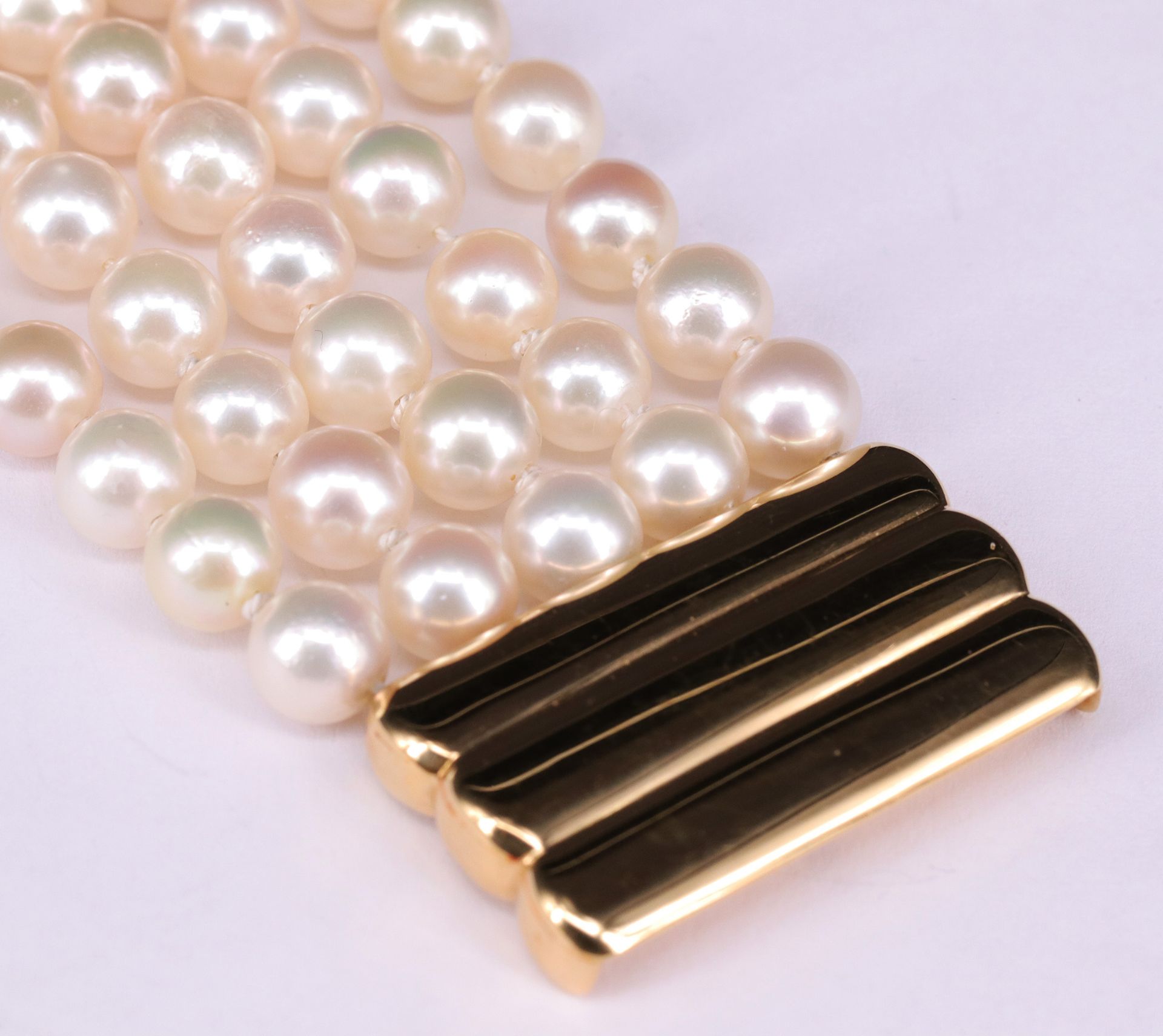 Fünf-reihiges Perlarmband / five row pearl bracelet. 750er GG, D. der Perlen 7 mm. Kastenschloss 3,5 - Bild 4 aus 5