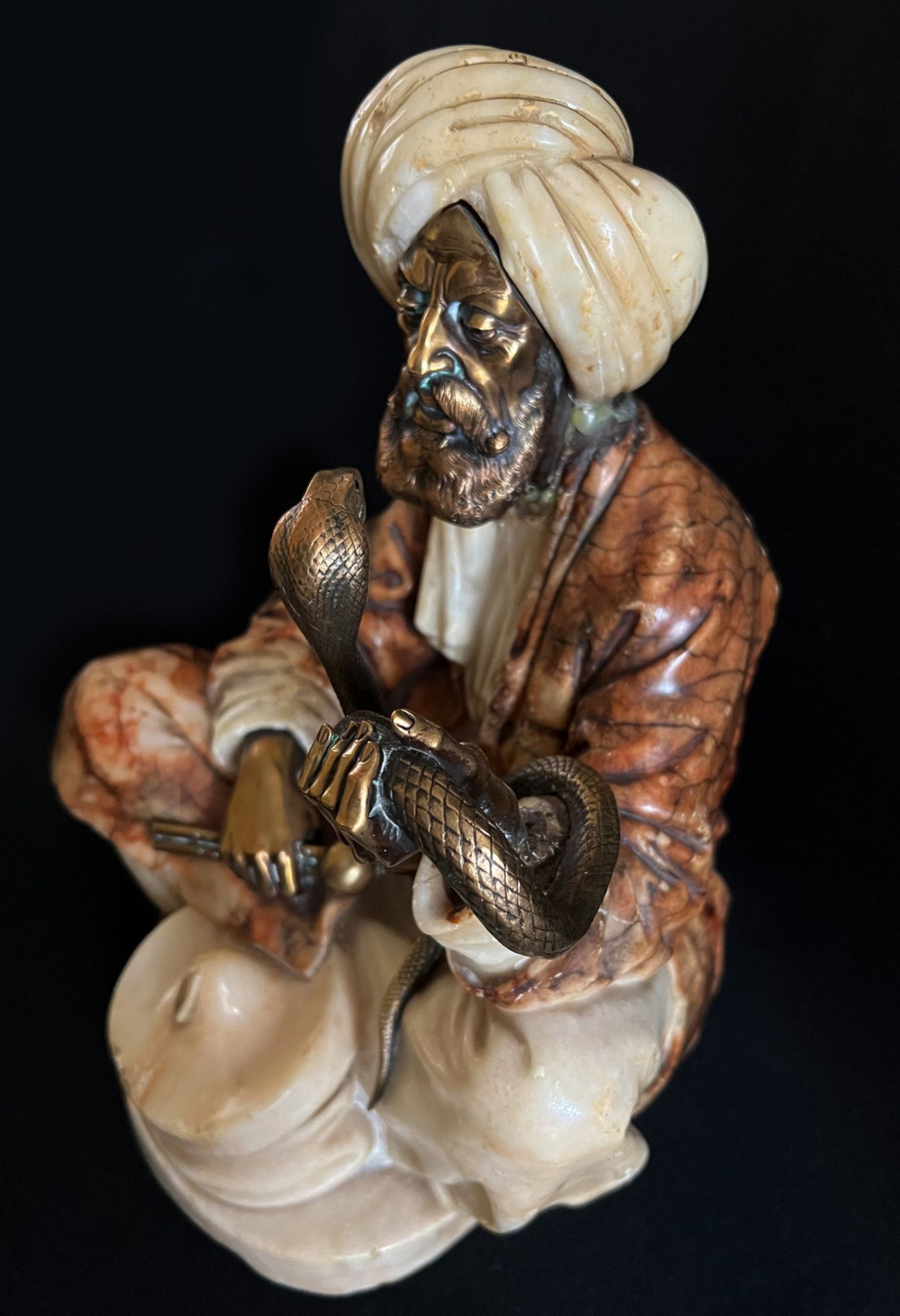 Rudolf FRANCKE-NAUTSCHÜTZ (1860-1933), Schlangenbeschwörer / Snake charmer, Alabaster und Bronze, - Bild 2 aus 7