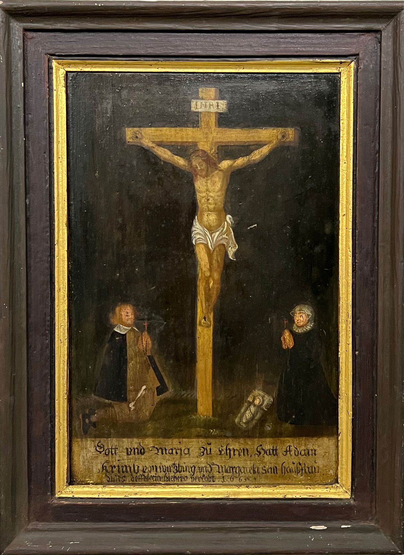 Kreuzigung/ crucifixion. Süddeutsch, 17. Jh., bez: Gott und Maria zu Ehren, hatt Adam/ Krimb von