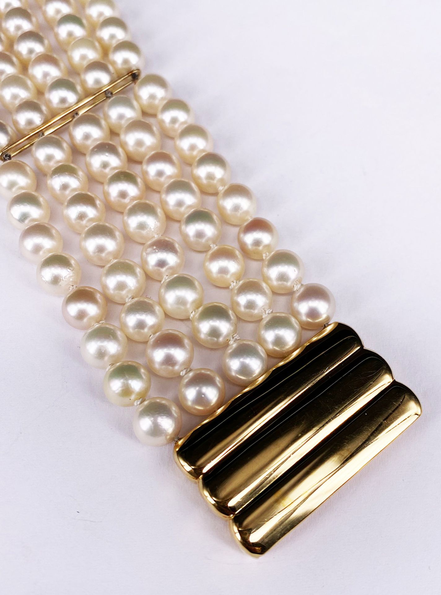 Fünf-reihiges Perlarmband / five row pearl bracelet. 750er GG, D. der Perlen 7 mm. Kastenschloss 3,5 - Bild 3 aus 5