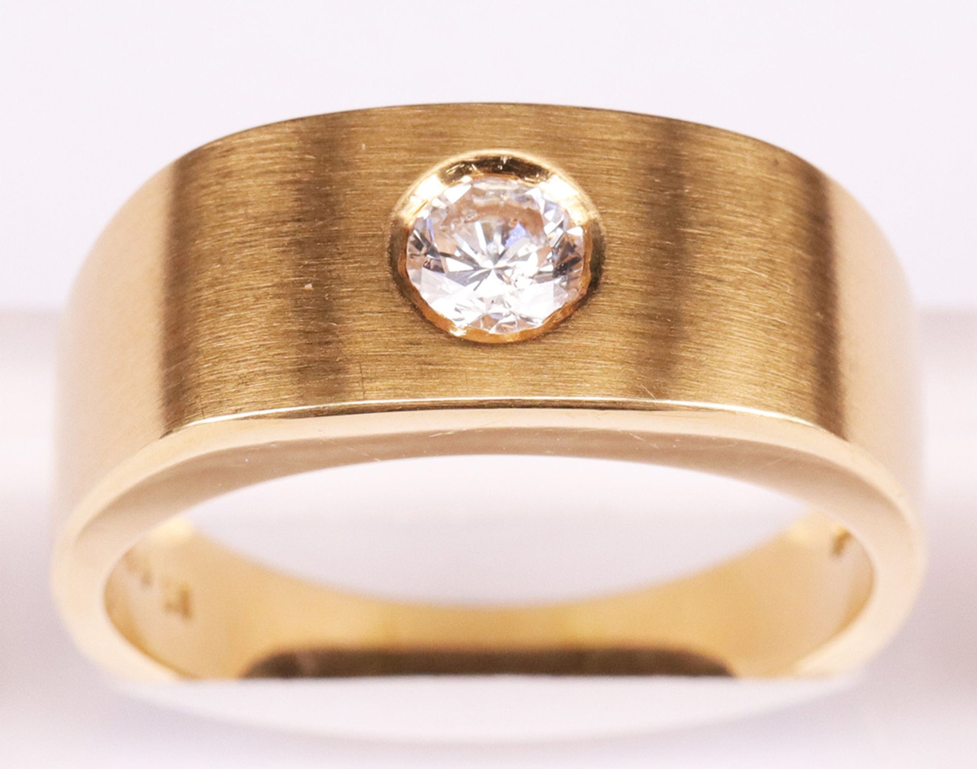 Breiter Ring, 750er GG, Brilliant 0,49 ct, si-p1, RG65, 17,32 g - Bild 5 aus 5