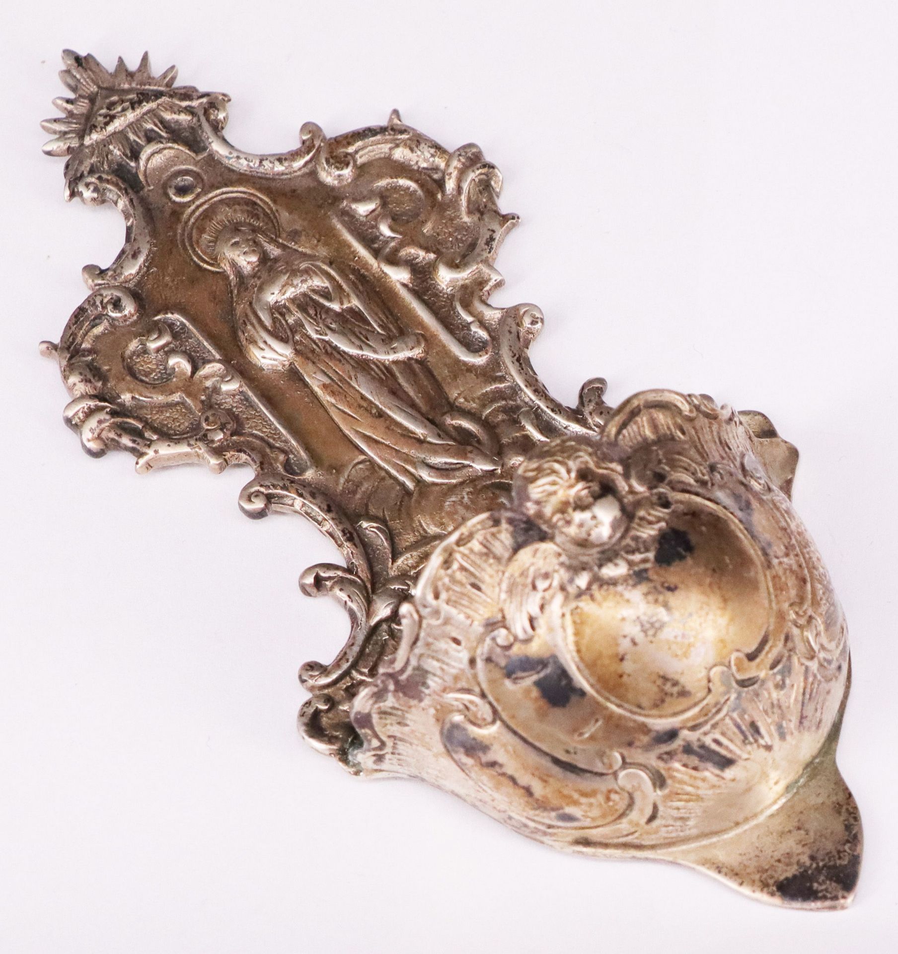 Sakrales Konvolut aus einem Rosenkranz aus filigran gearbeiteten, durchbrochenen Silber- und roten - Image 2 of 4