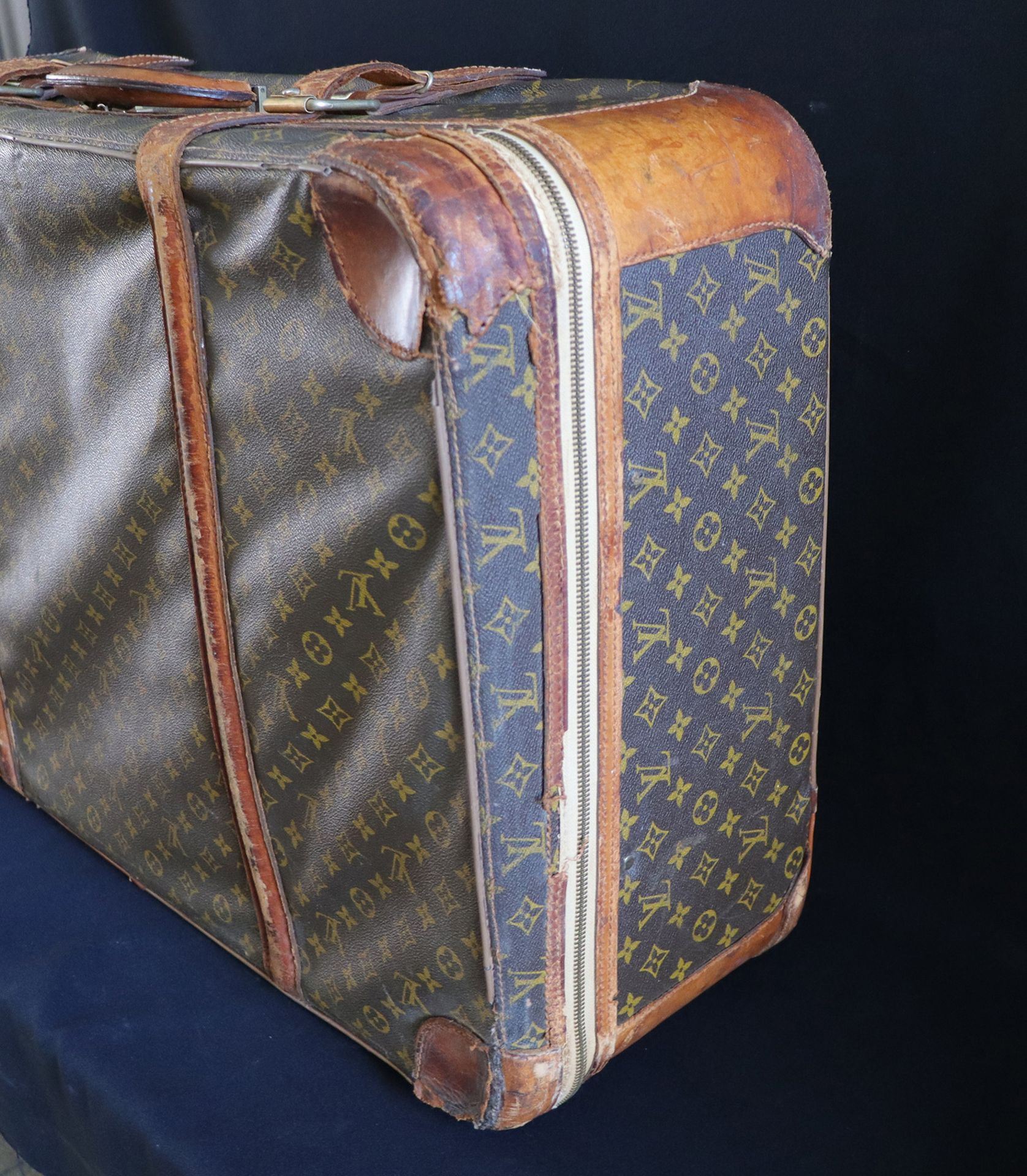 Louis VUITTON. Koffer, Valise, Vintage, LOUIS VUITTON TRAVELING CASE, 53 x 79 x 24 cm - Image 5 of 9