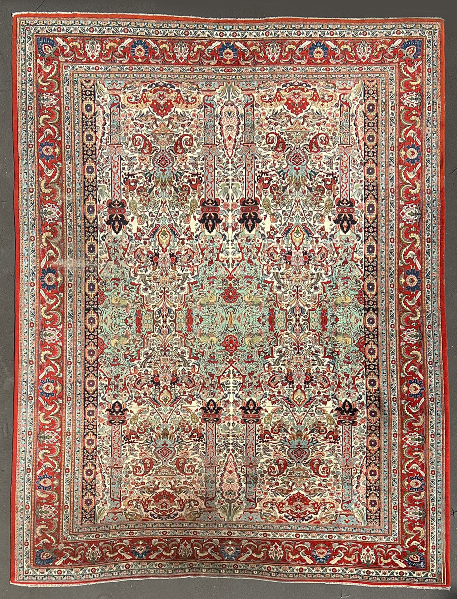 Orientteppich, Indoghom, ca. 50 Jahre alt, Alters- und Gebrauchsspuren, 360 x 275 cm. Oriental