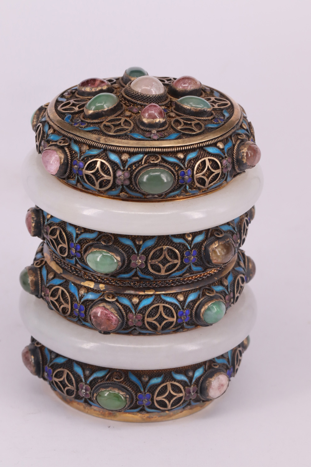 Zierdose bzw. kleines asiatisches Gefäß mit Deckel, mind. 800er Silber mit feinen floralen - Image 13 of 16