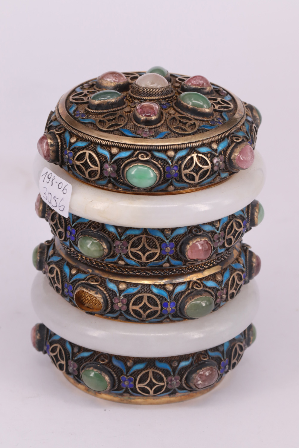 Zierdose bzw. kleines asiatisches Gefäß mit Deckel, mind. 800er Silber mit feinen floralen - Image 12 of 16