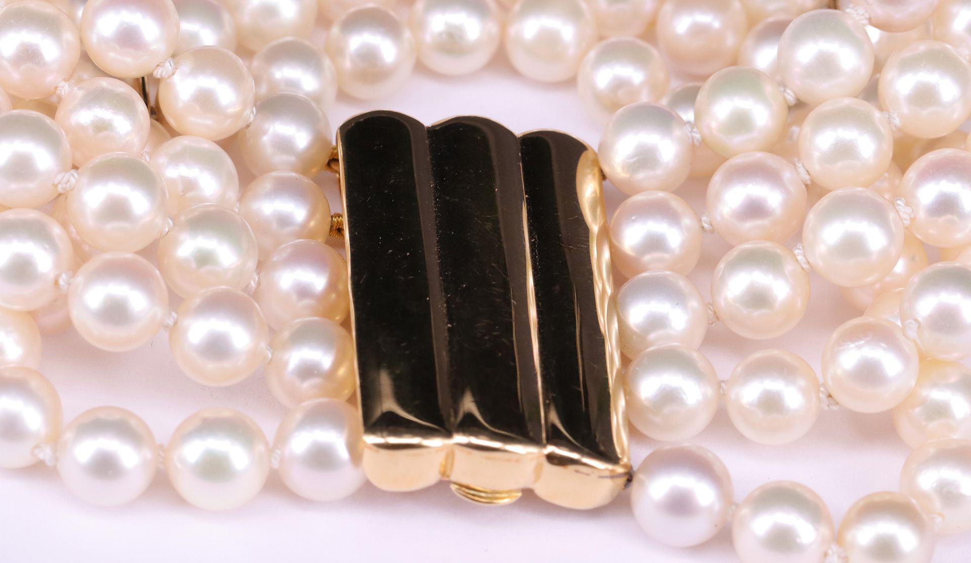 Fünf-reihiges Perlarmband / five row pearl bracelet. 750er GG, D. der Perlen 7 mm. Kastenschloss 3,5 - Image 5 of 5