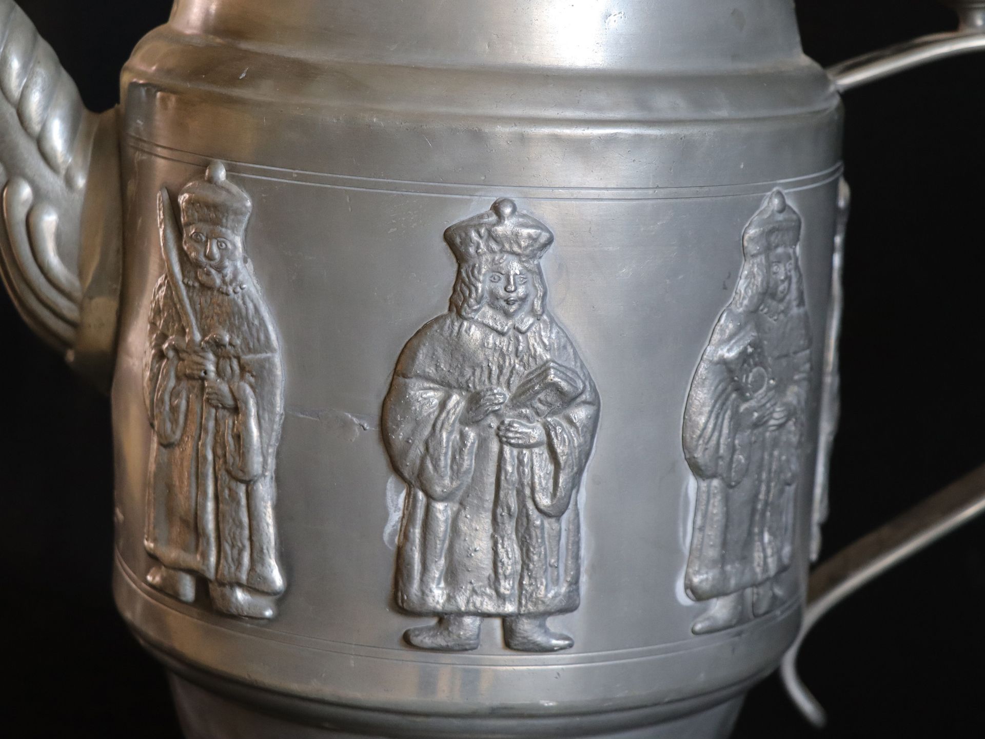 Große schwere Schraubkanne Zinn, Marken, 5,2 kg, H 50 cm / Large heavy screw jug pewter, marks, 5. - Bild 2 aus 10