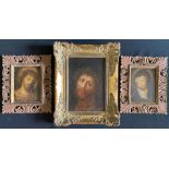 Drei Gemälde: Jesus mit der Dornenkrone, Öl/Lwd. (aufgez.) 24,5 x 18 cm, Paar kleinere Gemälde in
