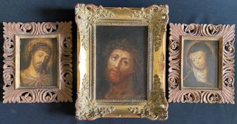 Drei Gemälde: Jesus mit der Dornenkrone, Öl/Lwd. (aufgez.) 24,5 x 18 cm, Paar kleinere Gemälde in