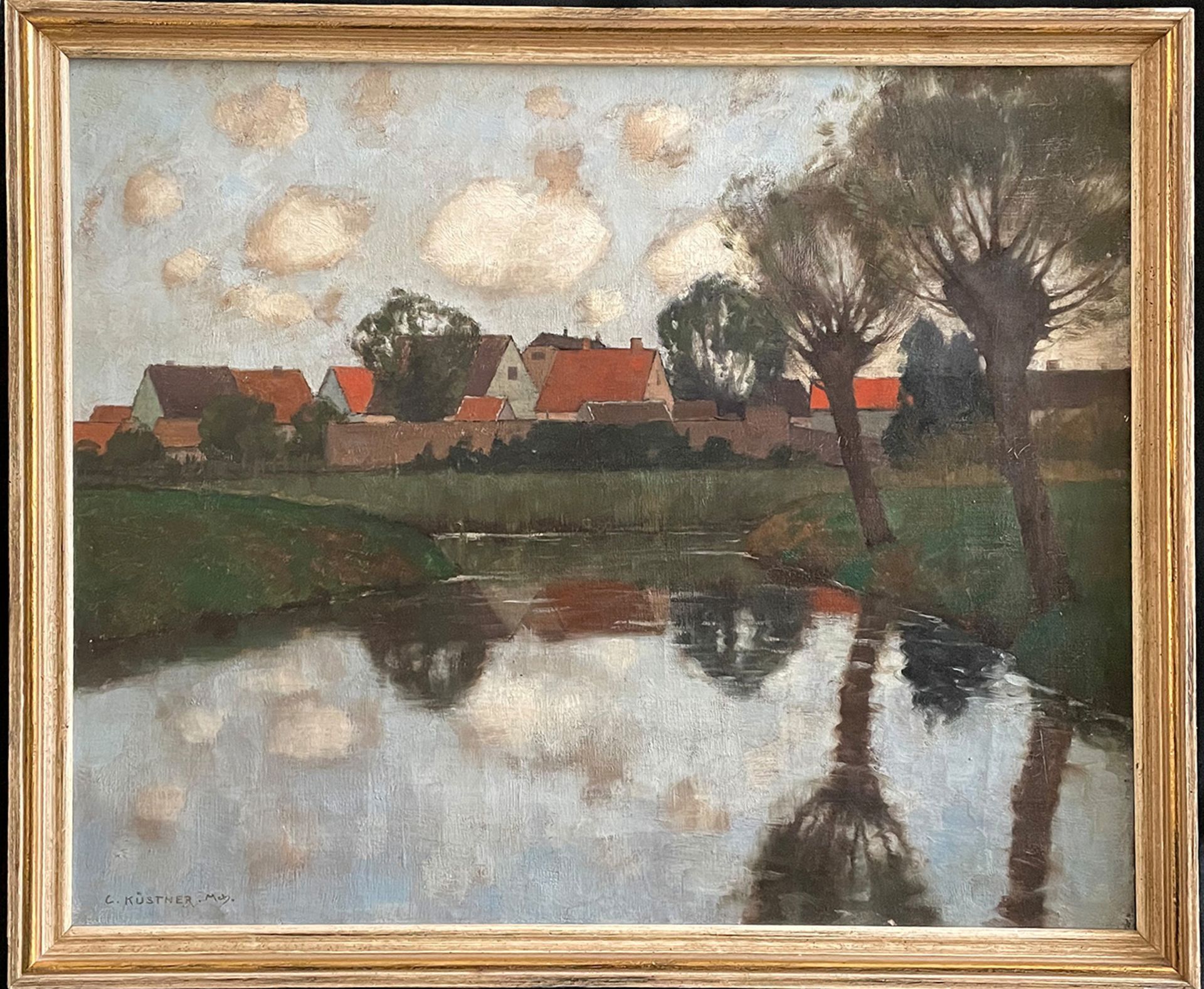 Karl Küstner (1861-1934). Dorf am Fluss. Signiert, Öl/Lwd, 50 x 60 cm - Image 4 of 4