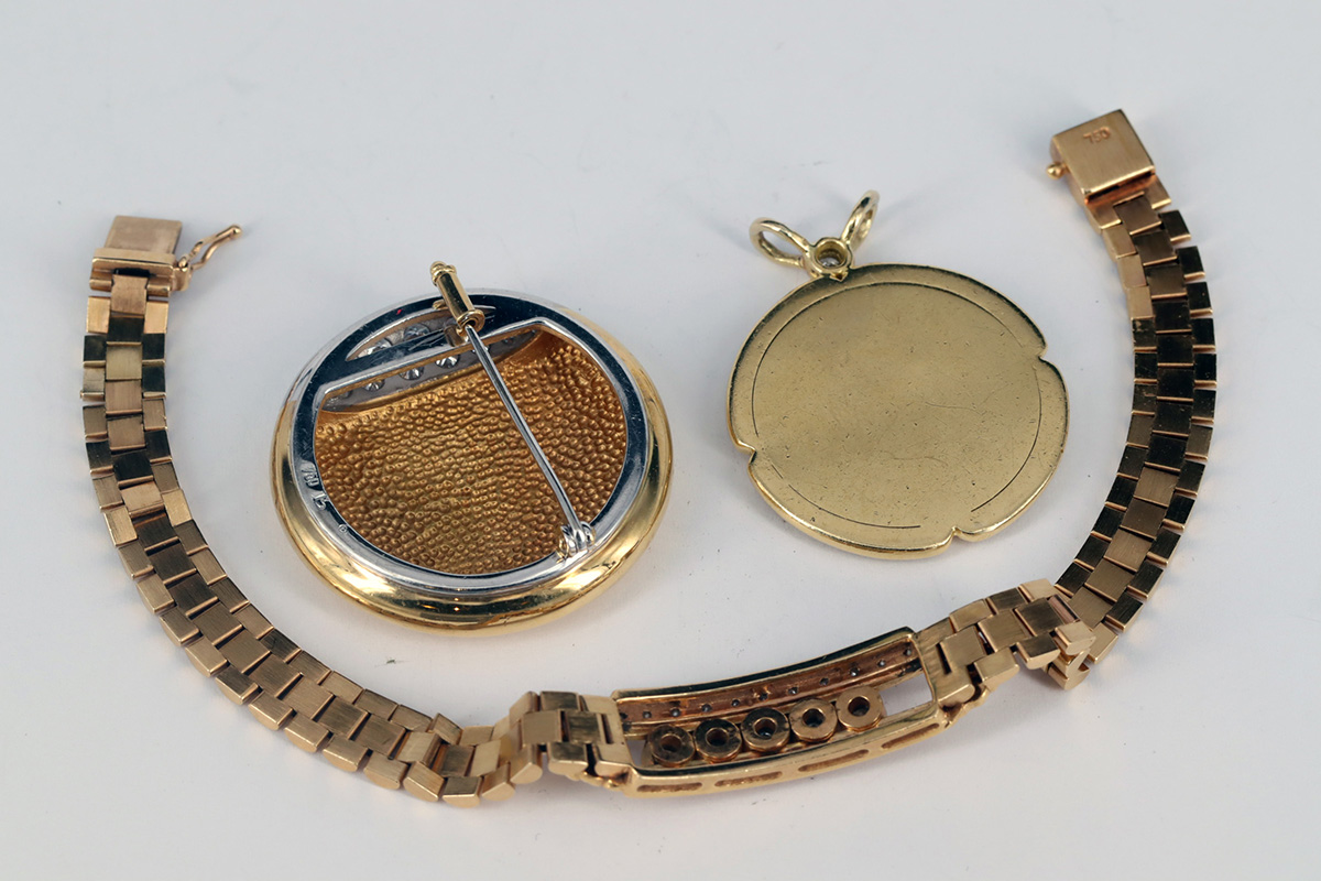3 Schmuckstücke, 750er GG, 62,6 g: Anhänger (Gold geprüft), mit Elefant aus Diamanten, Diamanten - Image 2 of 2